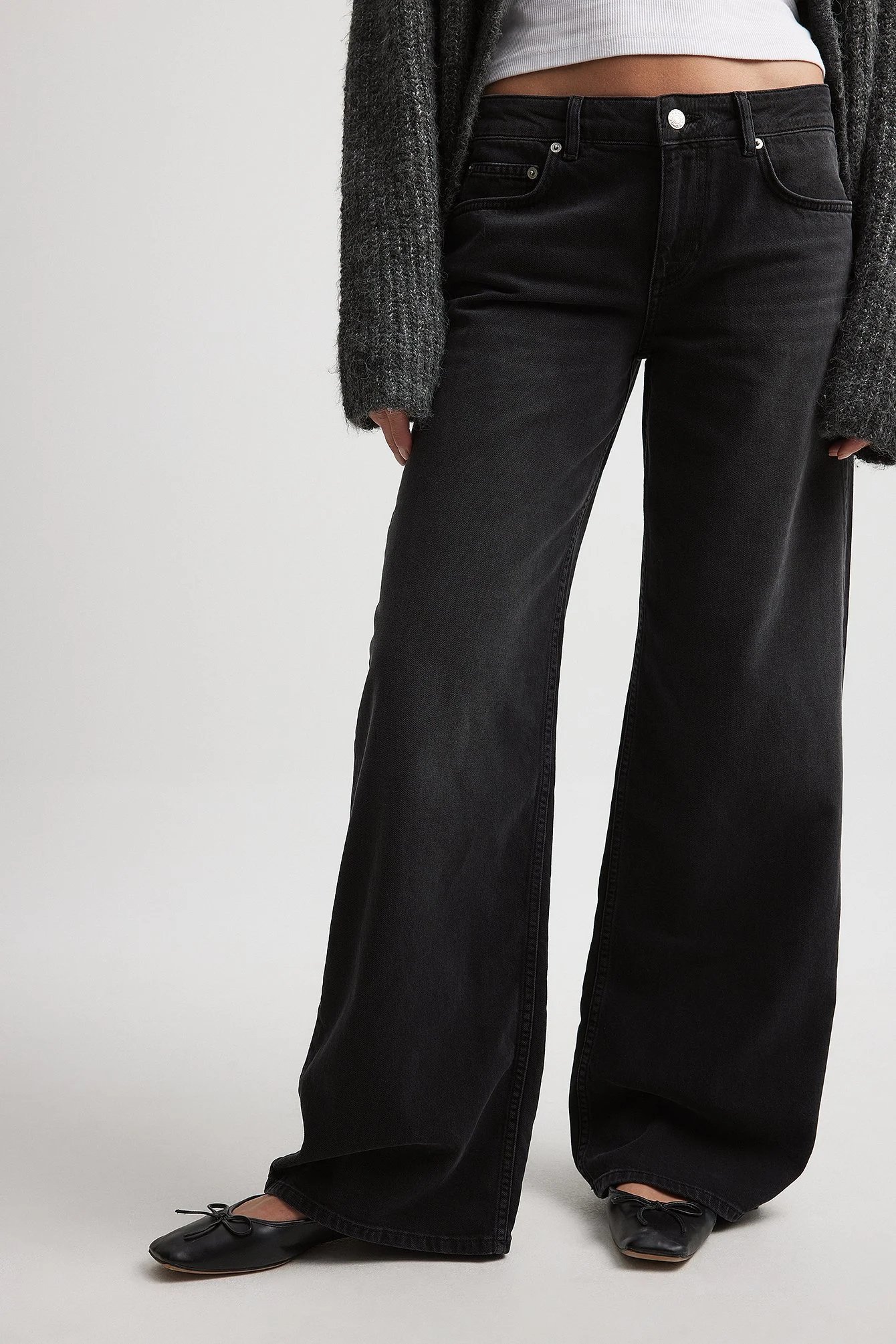 Weite Jeans mit tiefer Taille
