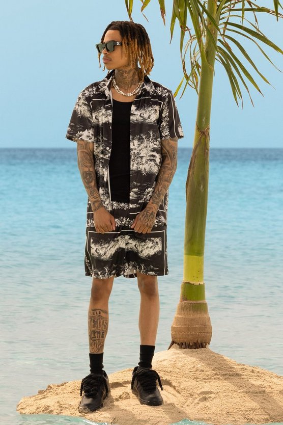 Kurzärmliges Satin-Hemd & Shorts