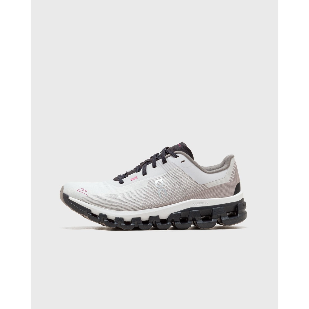 ON WMNS Cloudflow Distance 3WD30320462 / weiss