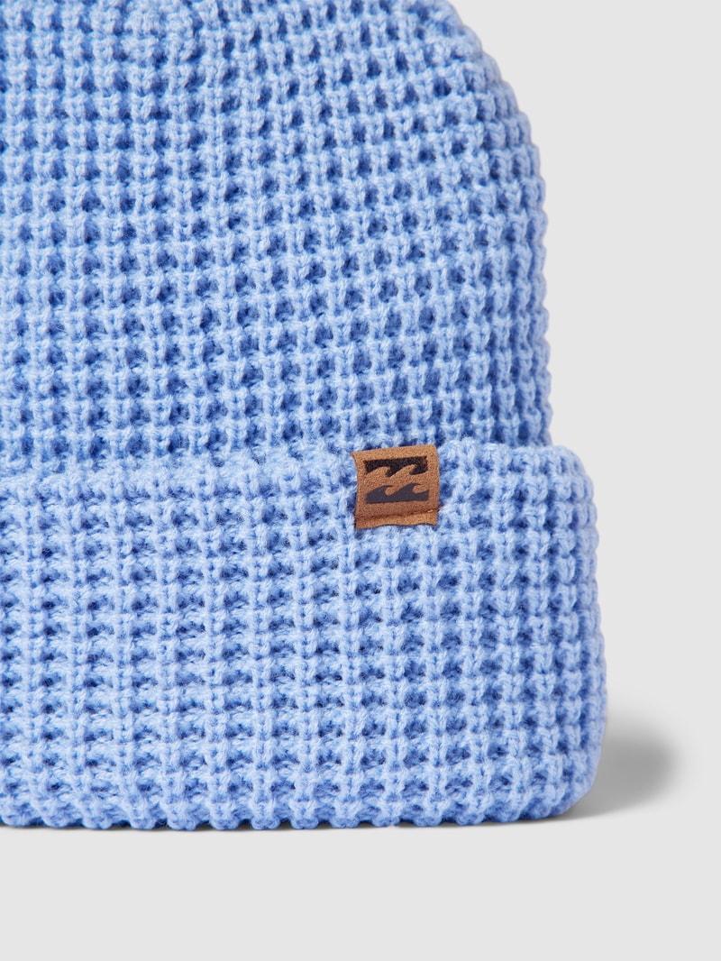 Beanie mit Label-Patch Modell 'Ala' in hellblau