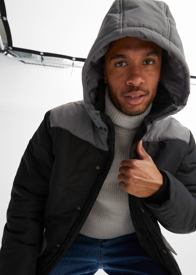 Steppjacke mit Kapuze und recyceltem Polyester
