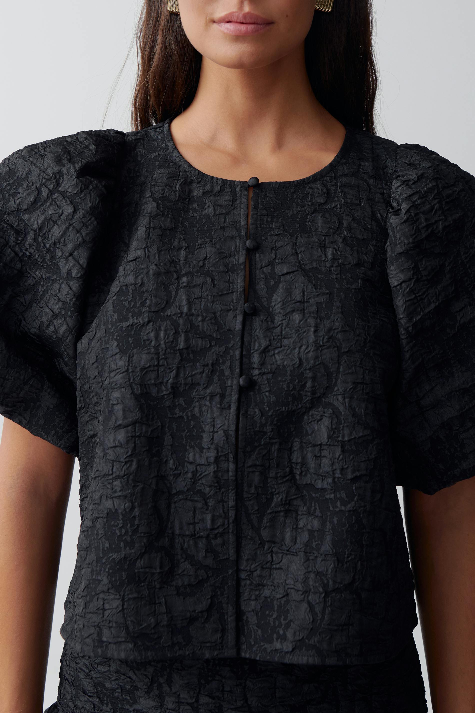 Brocade puff sleeve blouse