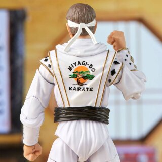Power Rangers x Cobra Kai Ligtning Collection Actionfigur: Morphed Daniel LaRusso - White Crane Ranger