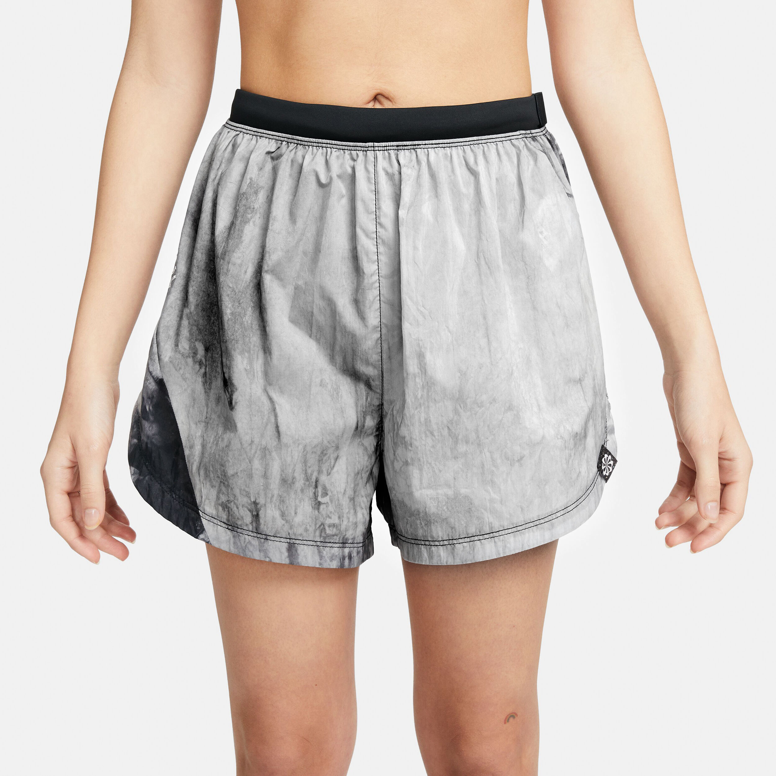 Dri-Fit Trail Mid-Rise 3in Shorts Damen - Schwarz, Grau