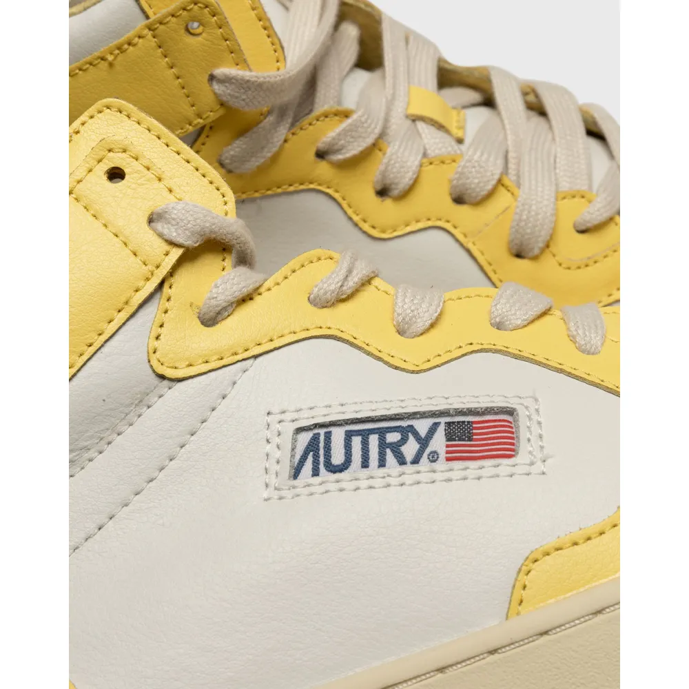 Autry Mid AUMMWB23 / weiss
