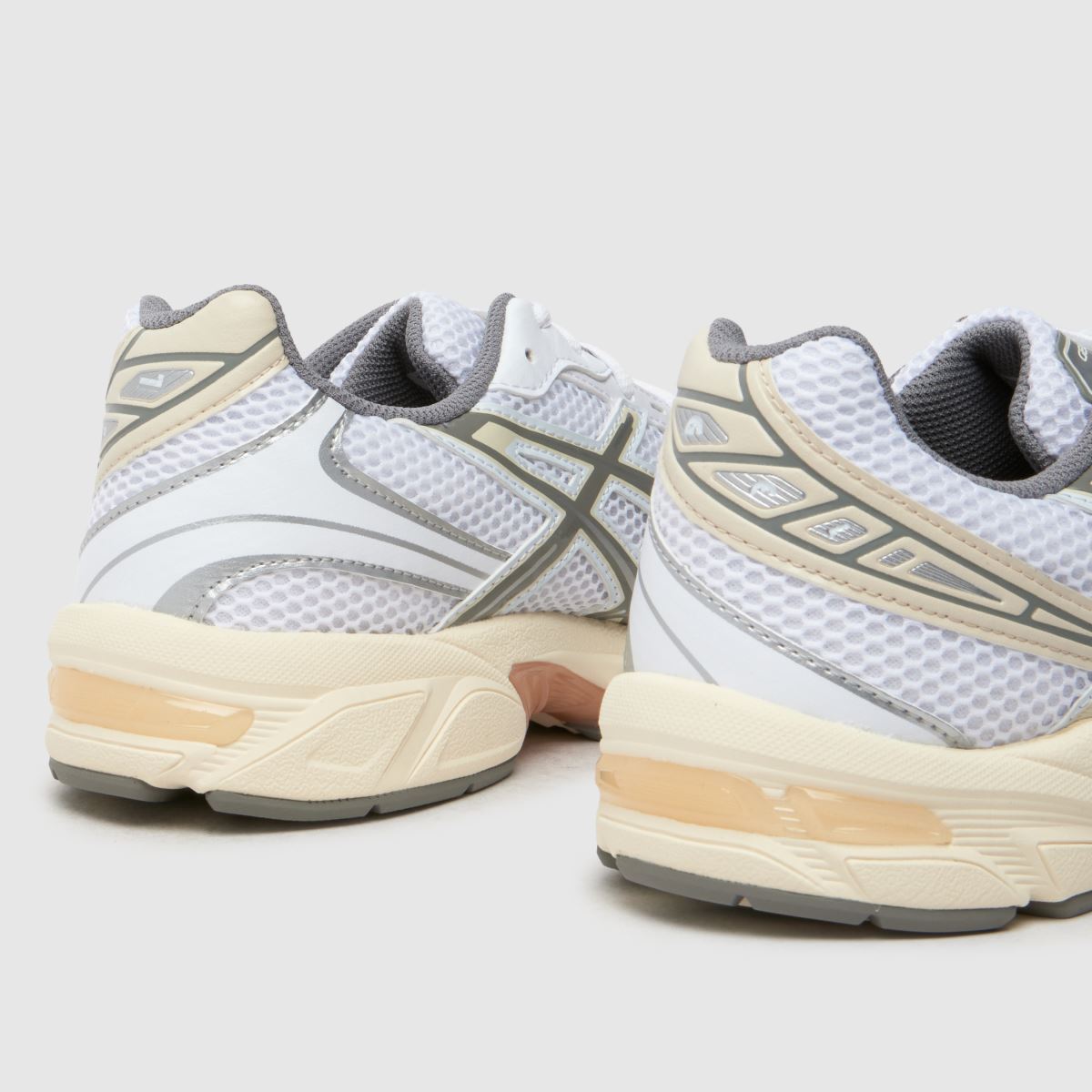 ASICS gel-1130 sportcipő fehér és bézs színben