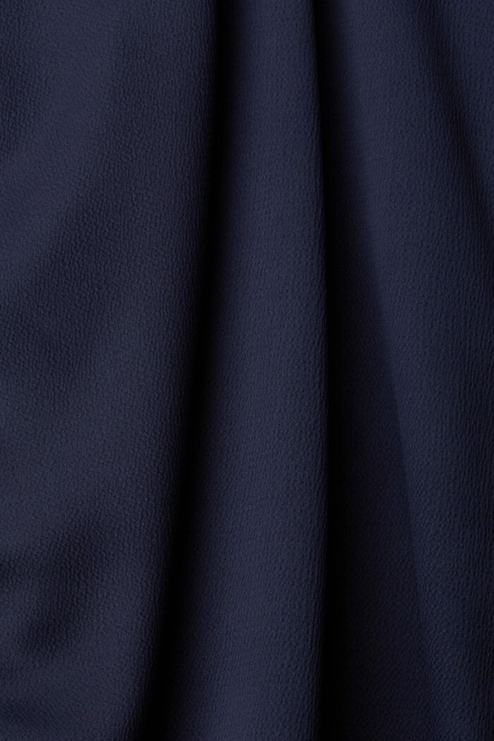 Satinbluse aus Strukturqualität