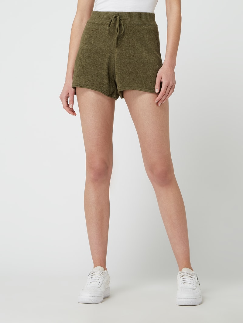 Shorts mit elastischem Bund Modell 'Fiona' in olivgrün