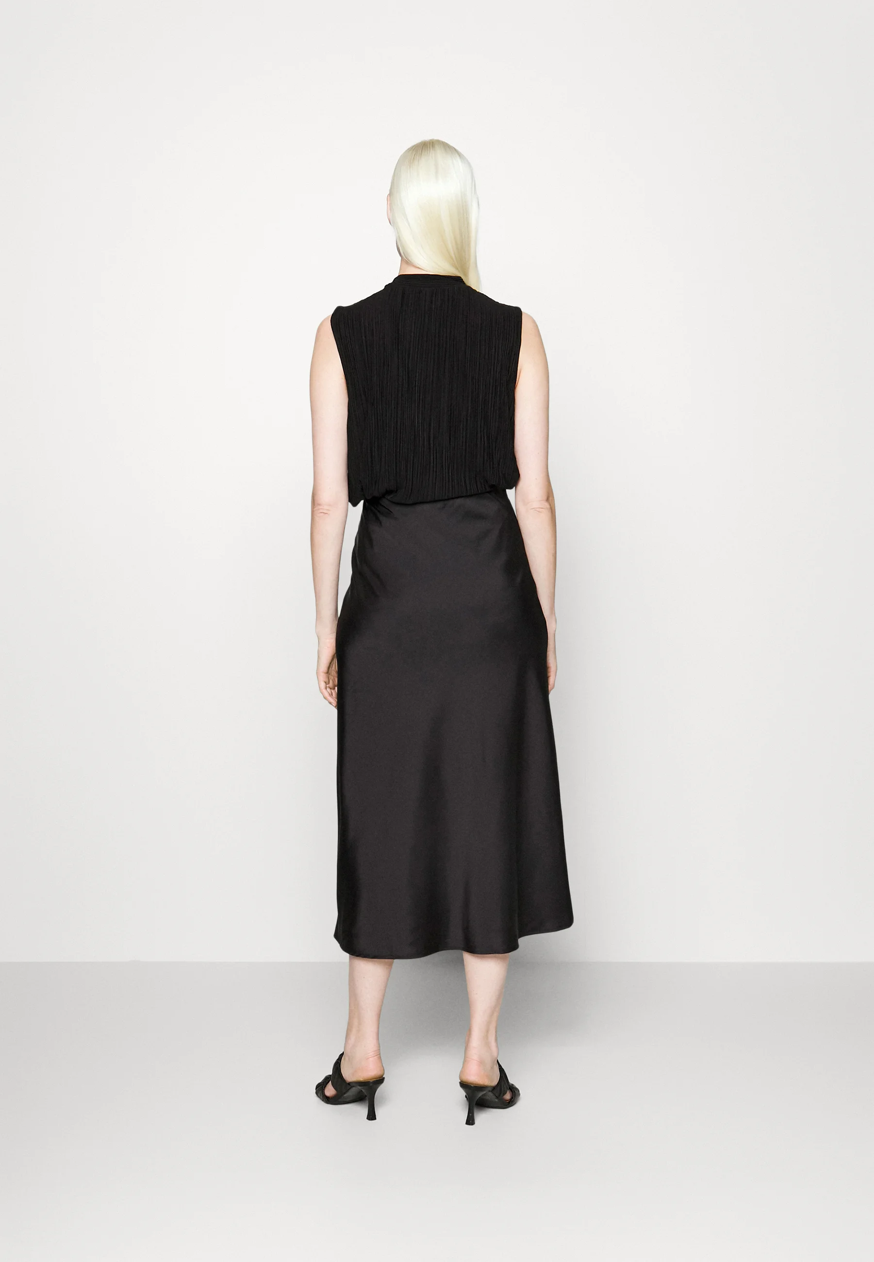 YAS Tall YASPELLA MIDI SKIRT - Falda campana
