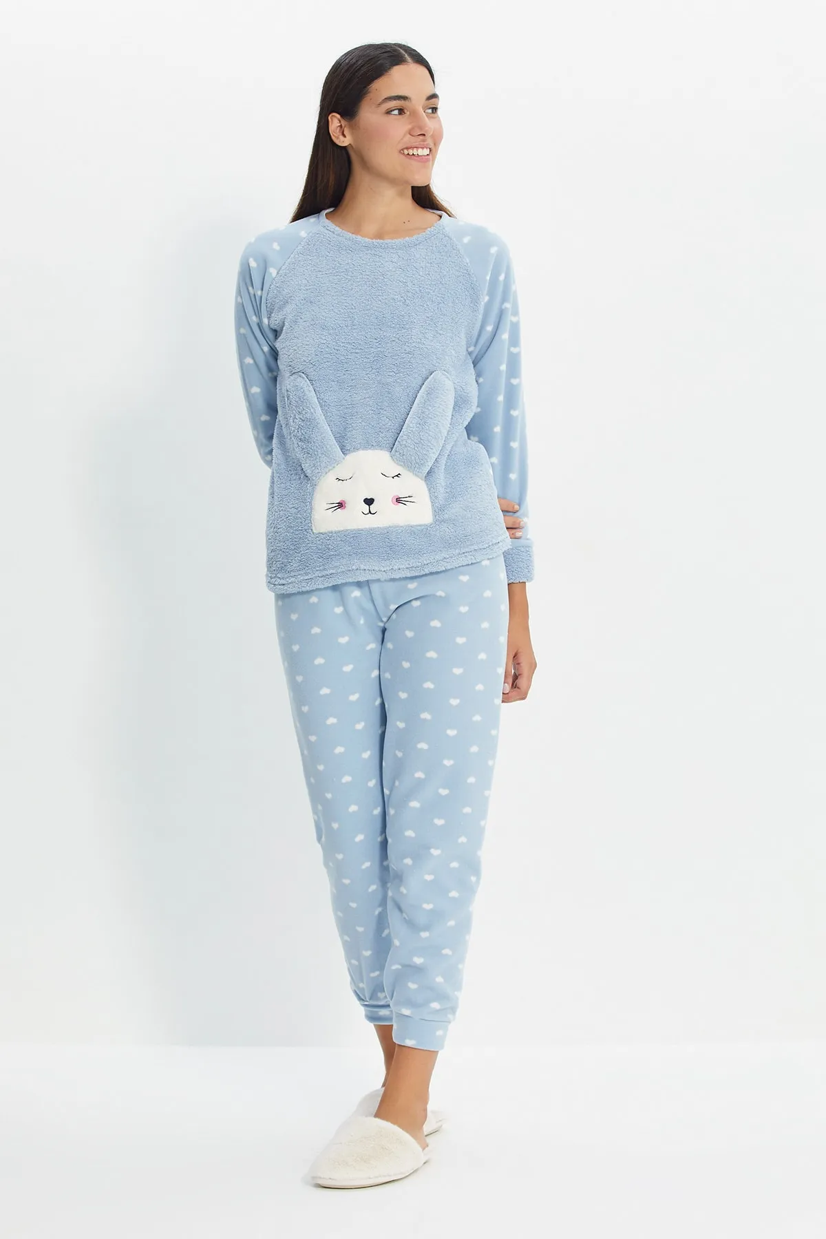 Trendyol Collection  Blaues 3-teiliges Pyjama-Set aus Plüschstrick THMAW21PT0666