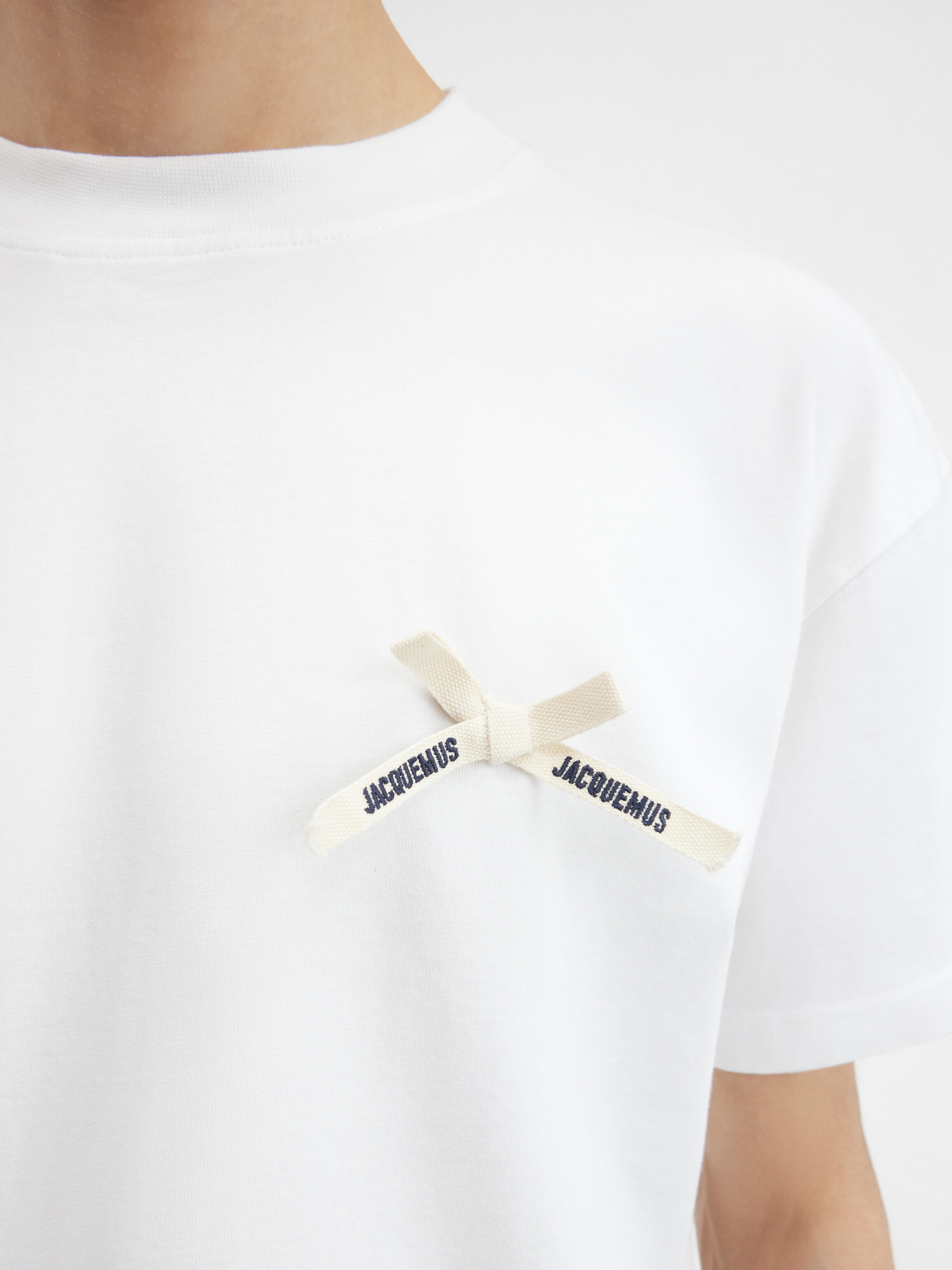 Le t-shirt Noeud
