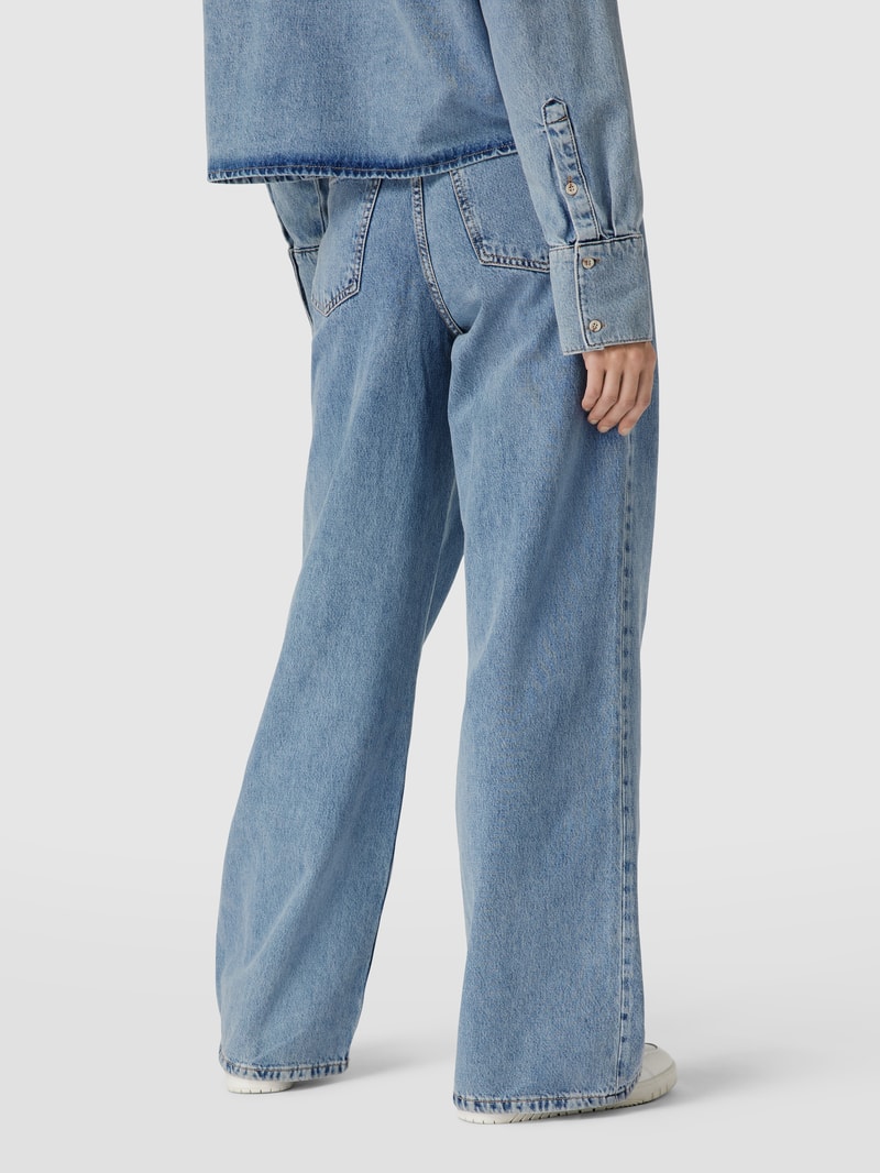 Relaxed Fit Jeans mit Kontrastnähten - Ana Johnson X P&C in jeans
