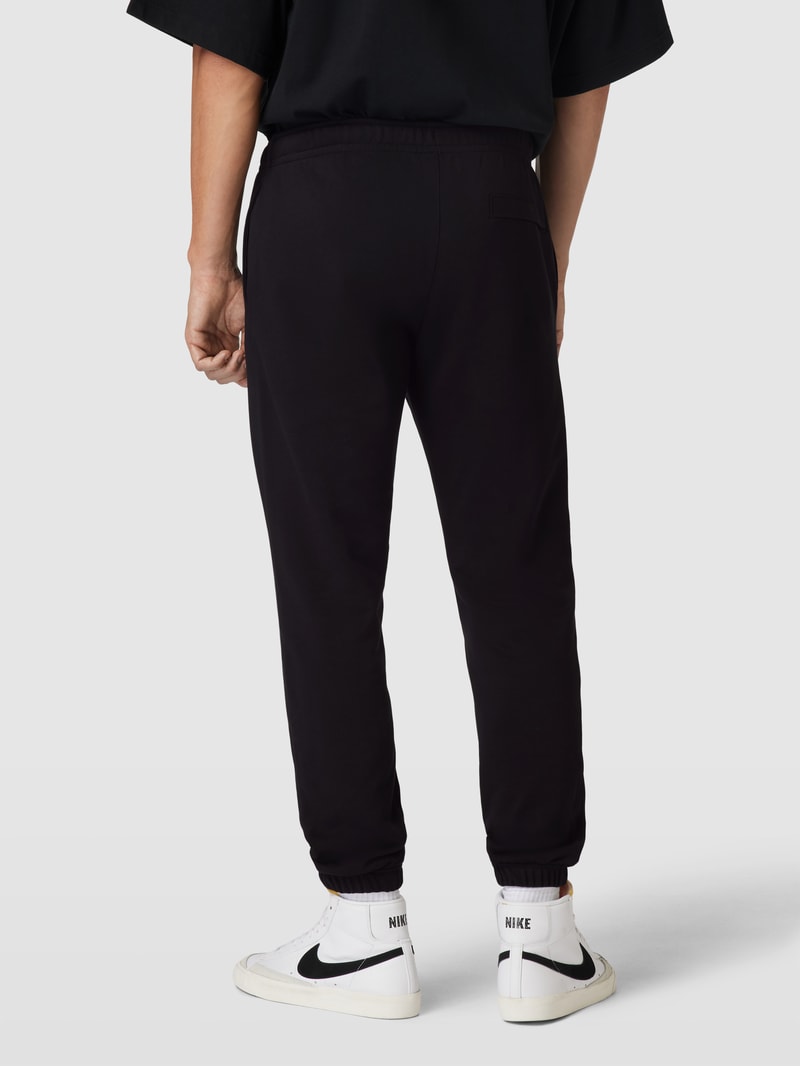 Sweatpants mit Label-Stitching in schwarz