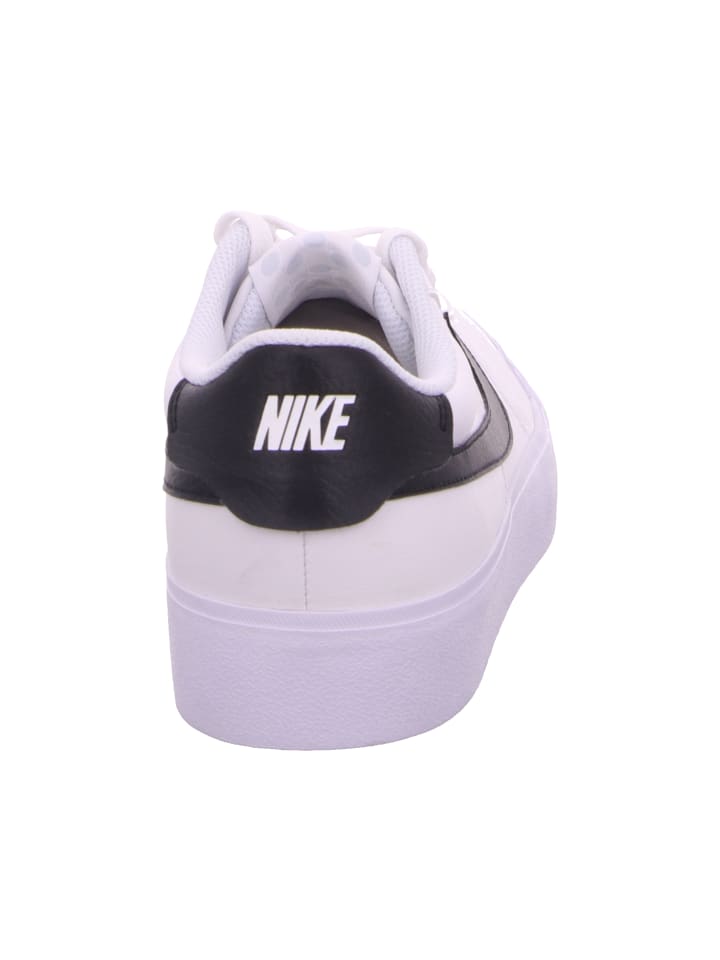 Nike Schnürschuh in weiß günstig kaufen