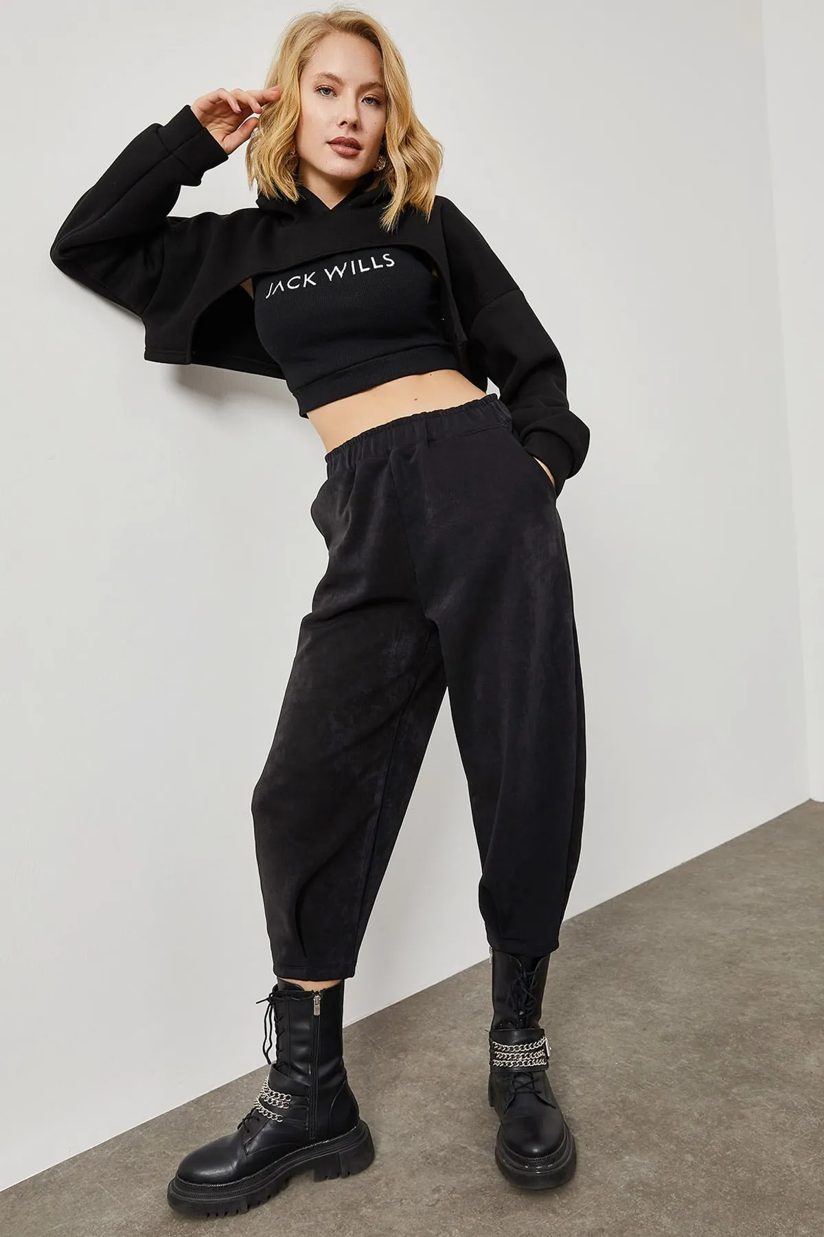 XHAN  Schwarze Wildleder-Jogginghose für Damen 2KZK8-12212-02