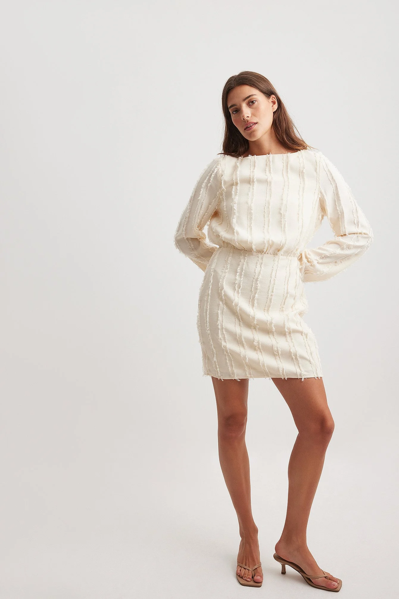 Langärmeliges Minikleid mit Flauscheffekt