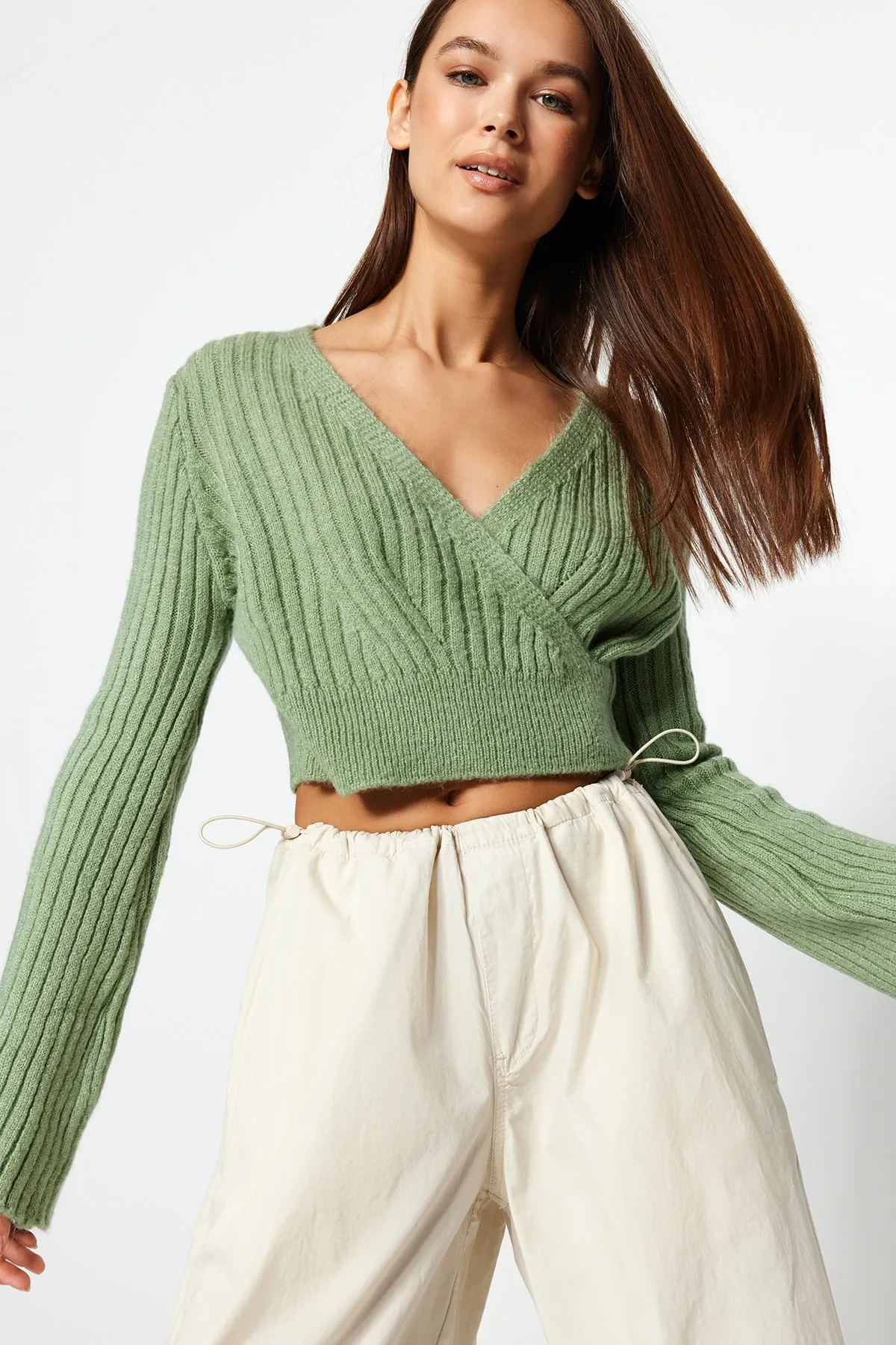 Trendyol Collection  Mintgrüner, weich strukturierter, zweireihiger Strickpullover TWOAW24KZ00381