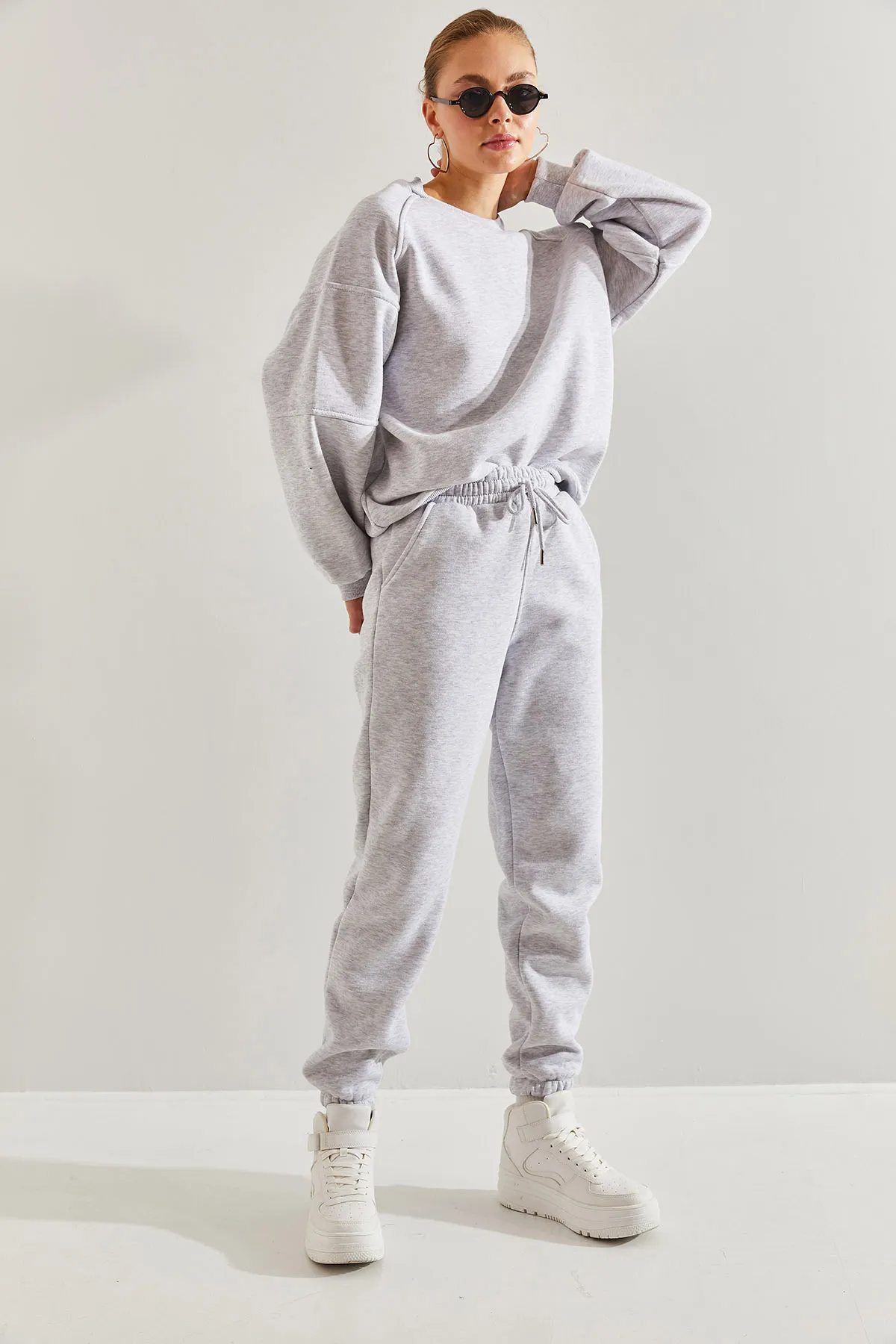 Bianco Lucci  Set aus Oberteil und Unterteil mit drei Fäden und Raglanärmeln für Damen