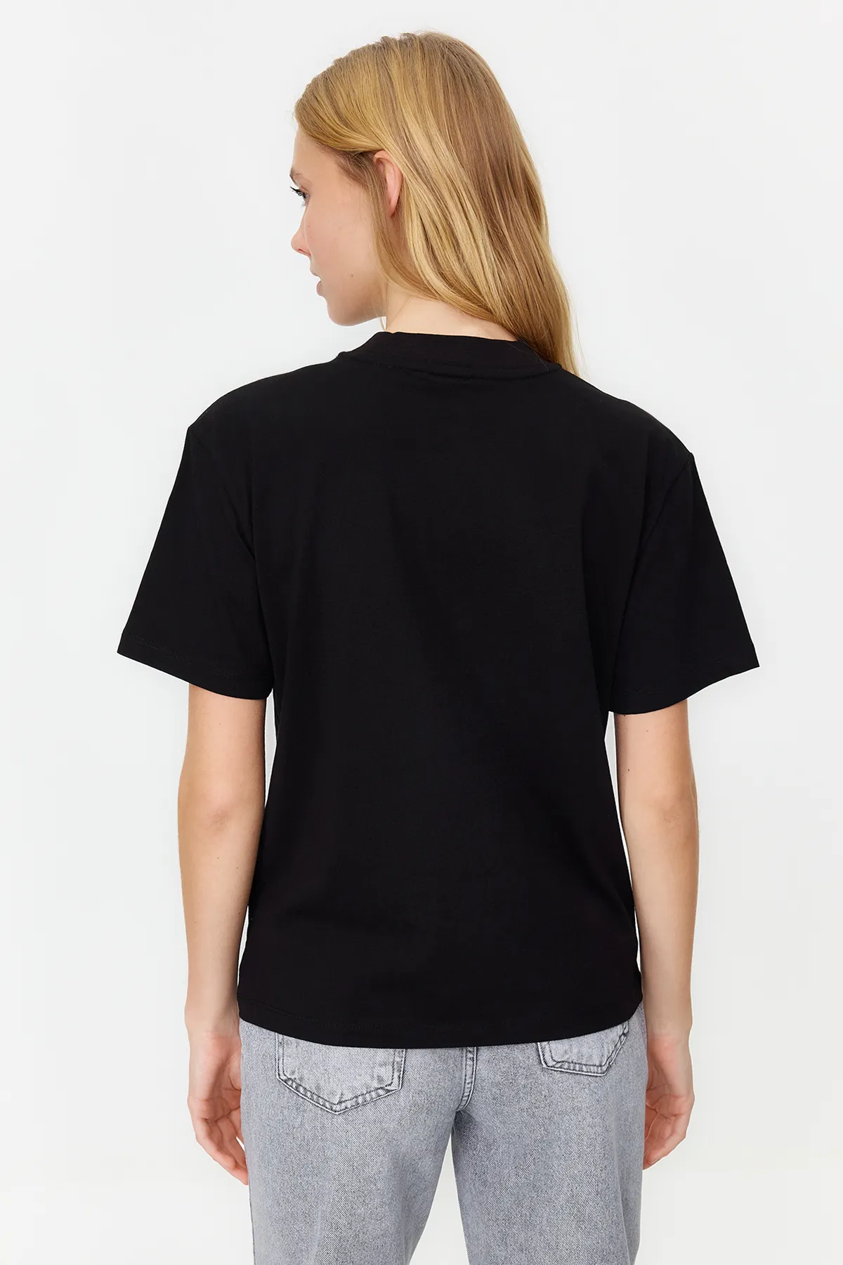 Trendyol Collection  2er-Pack Basic-Strick-T-Shirts mit Stehkragen in Schwarz-Grau-Melange TWOSS20TS1500
