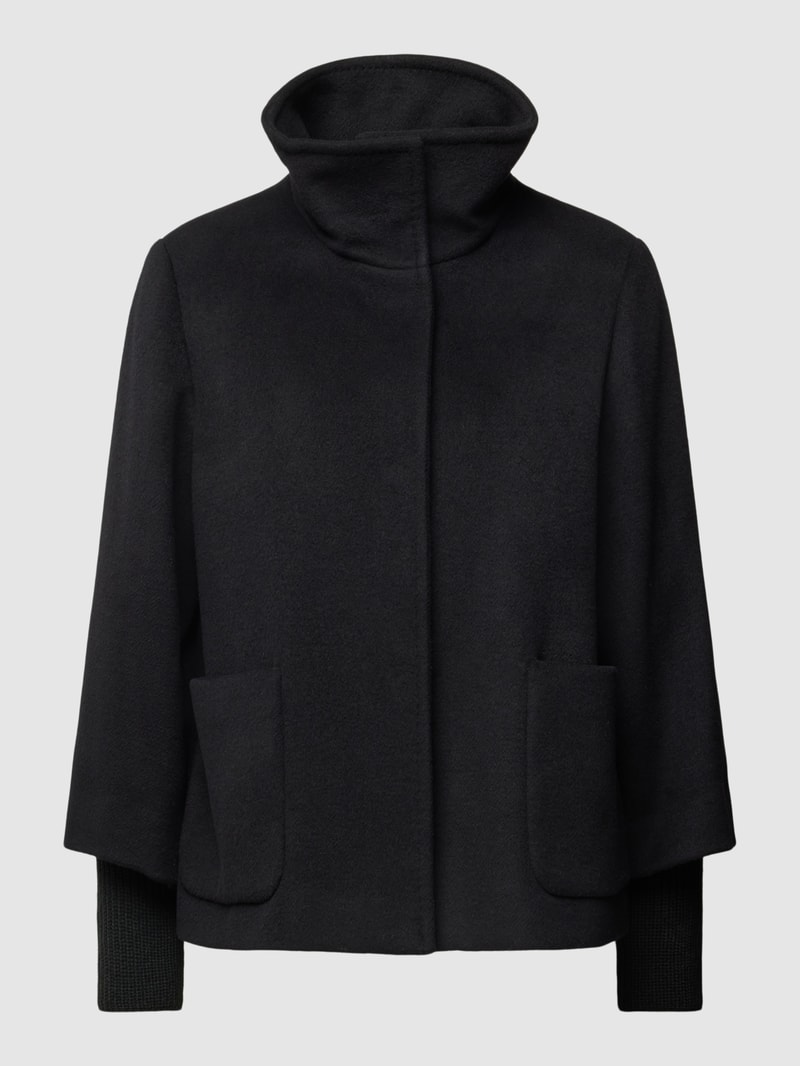 Jacke mit Stehkragen in schwarz