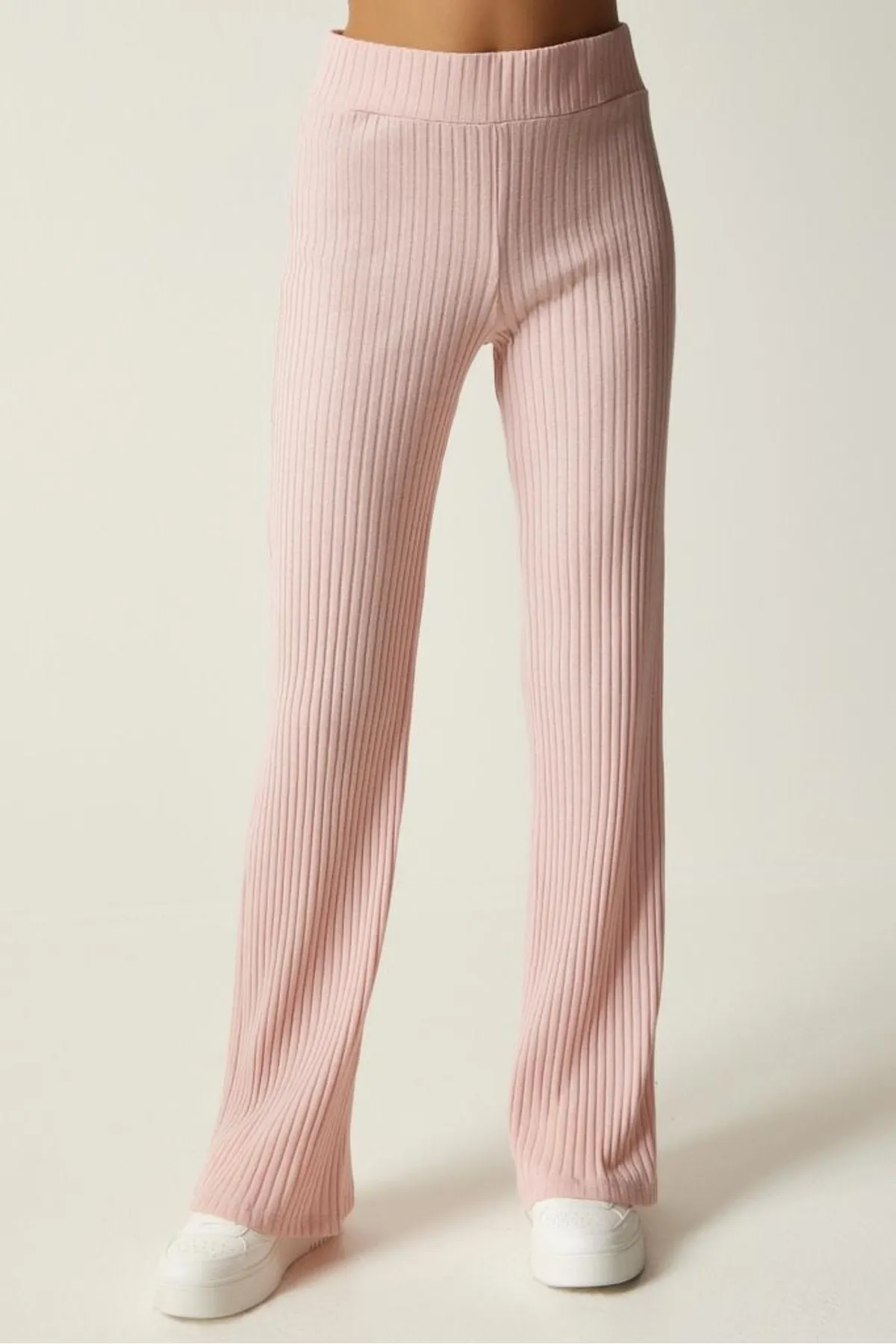 Know  Damen-Set aus schnurgebundener Strickbluse und Hose in Puderrosa