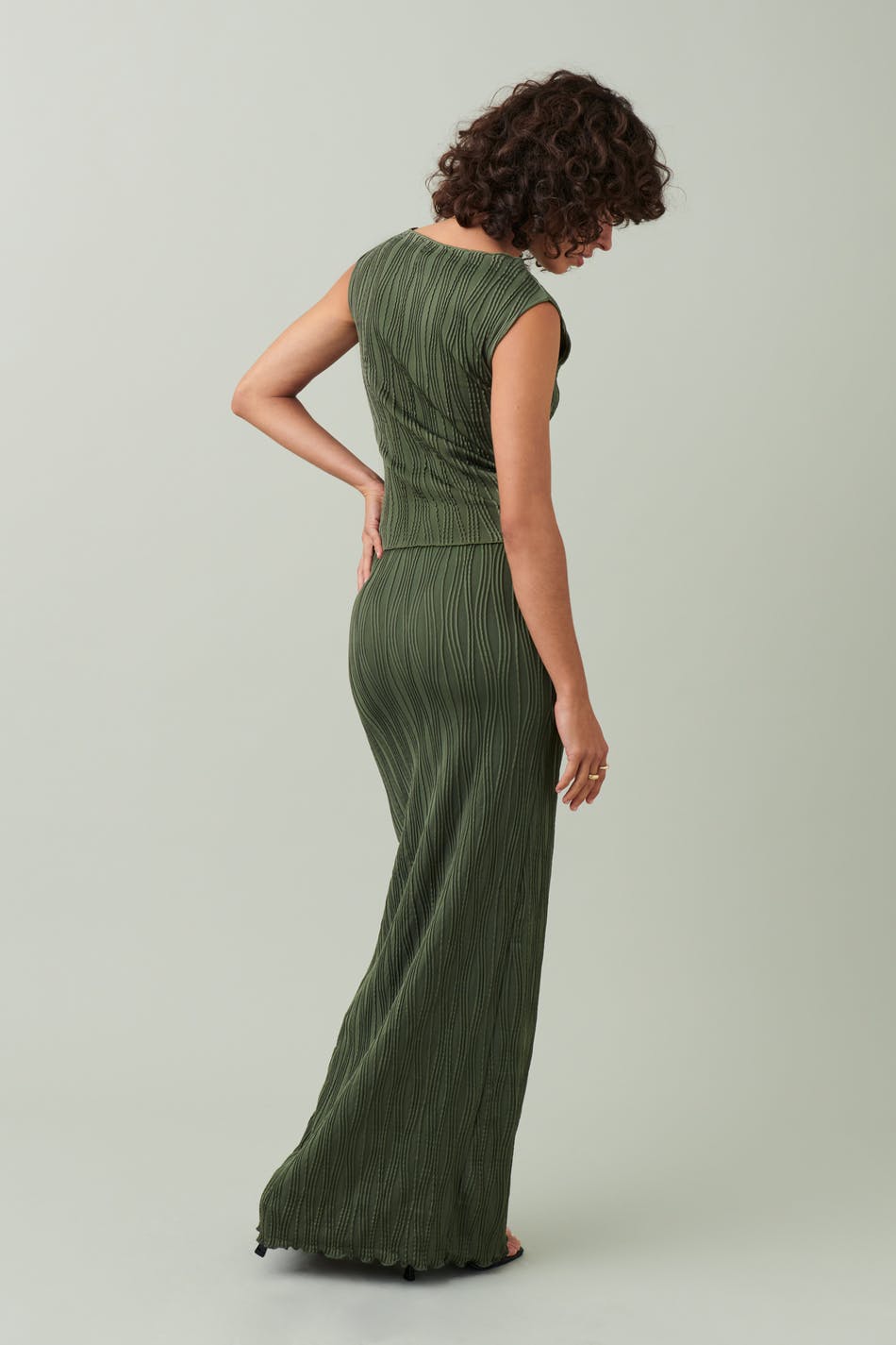 Wave textured maxi skirt