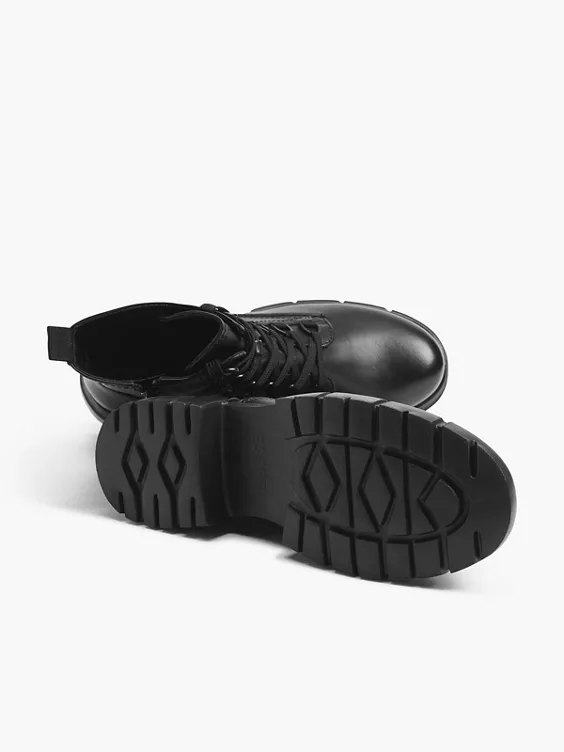 ESPRIT Schnürboots