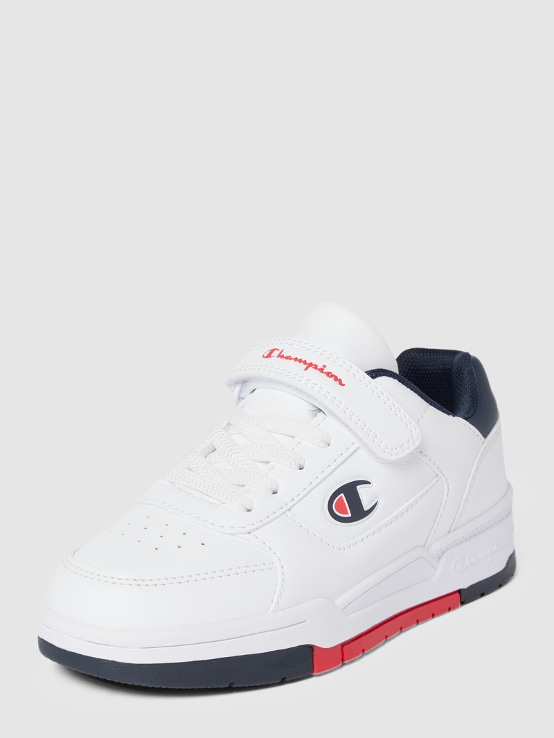 Sneaker mit Label-Detail in weiß