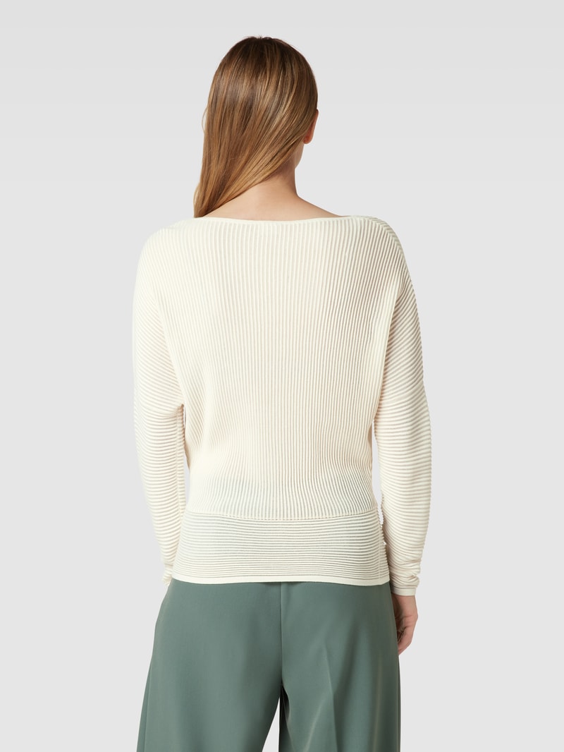 Strickpullover mit geripptem Rundhalsausschnitt in ecru