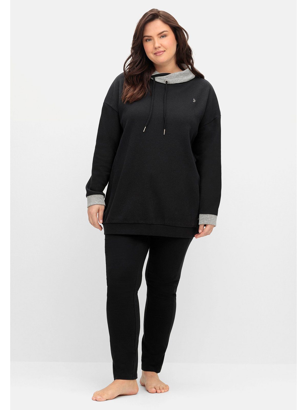 Sheego Sweatshirt Große Größen mit weitem Kragen und Kontrastdetails