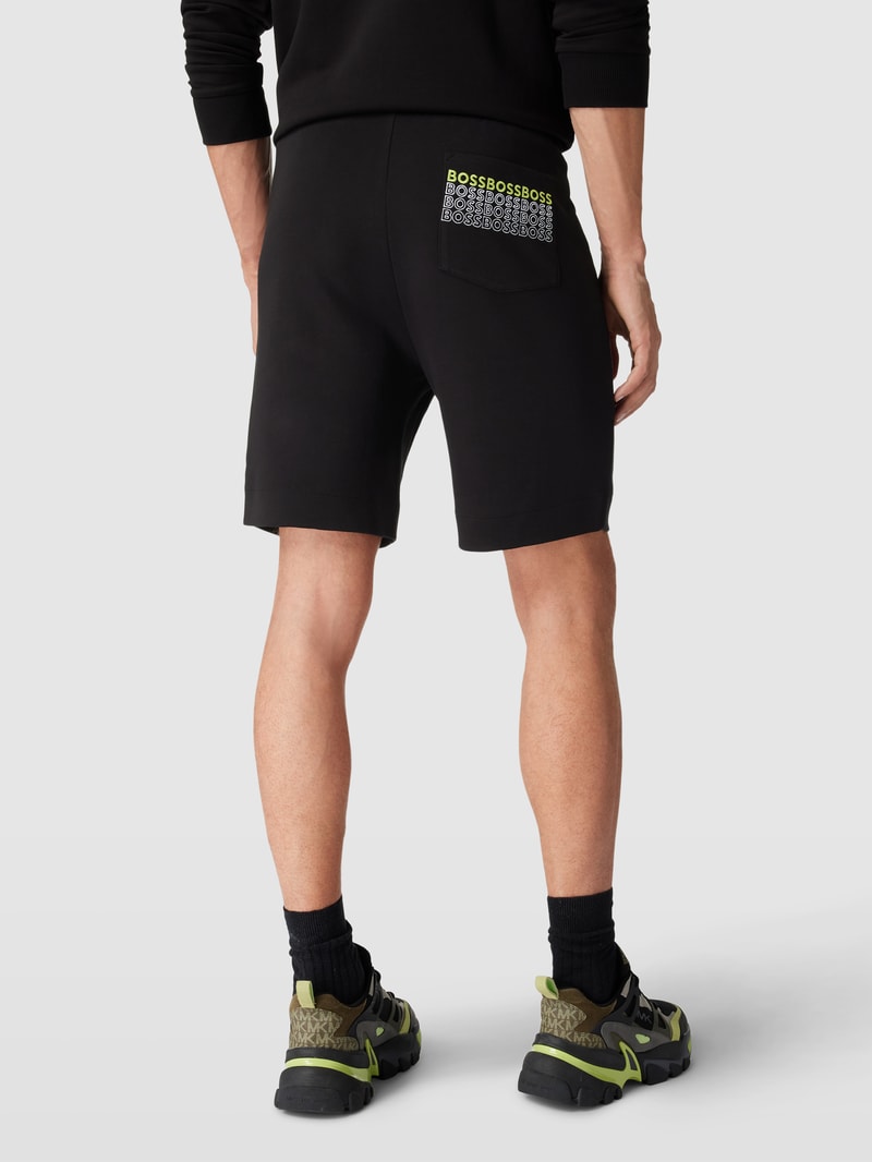 Sweatshorts mit Label-Stitching in schwarz