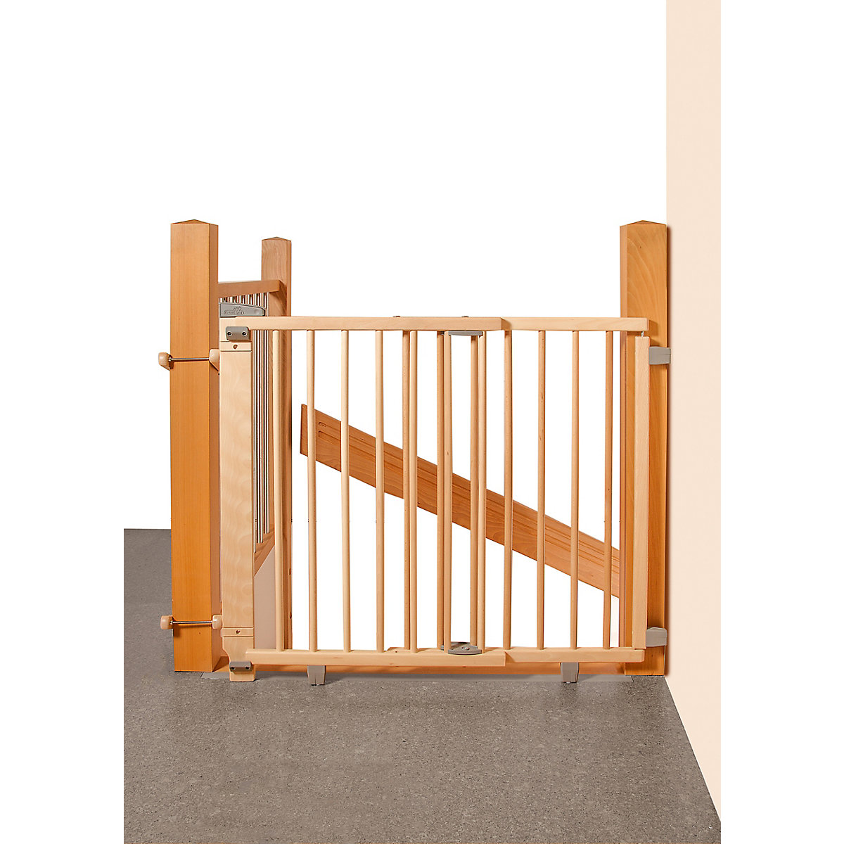 Treppenschutzgitter schwenkbar, Buche massiv, natur lackiert, 67 - 107 cm
