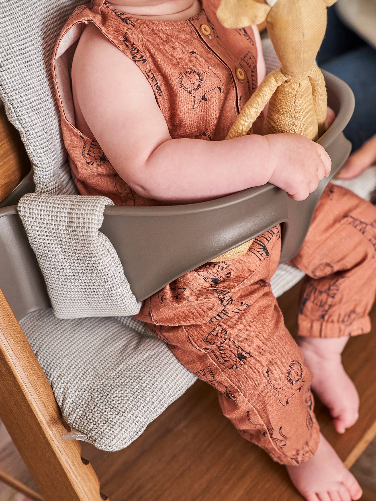Chaise haute Tripp Trapp® STOKKE en chêne teinté chêne foncé