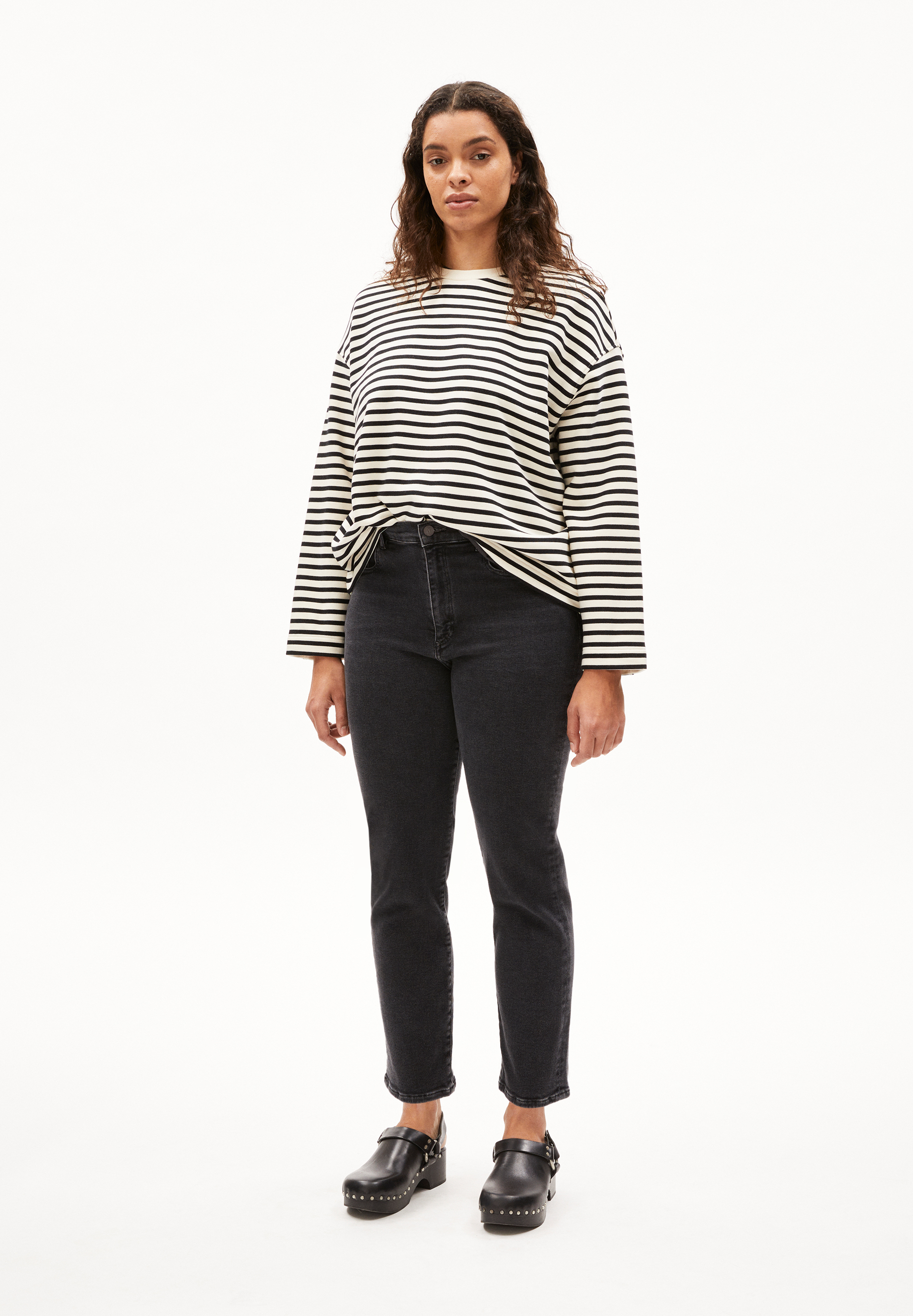 Straight Leg High Waist aus Bio-Baumwoll Mix
