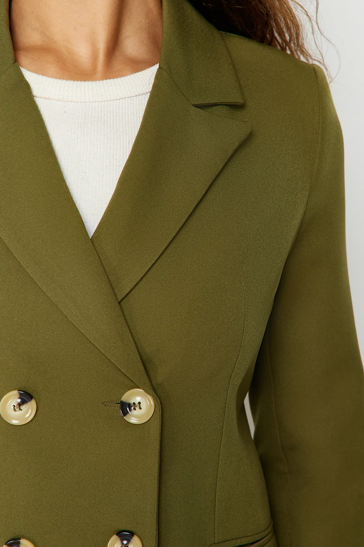Trendyol Collection  Khakifarbene, gefütterte, zweireihige Blazerjacke aus Webstoff mit Knopfleiste TWOSS21CE0029