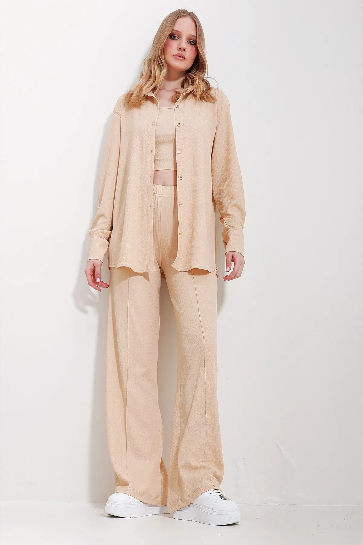Trend Alaçatı Stili  Beiges Crop-Tanktop-Shirt und Hosen-Set für Damen ALC-X11606