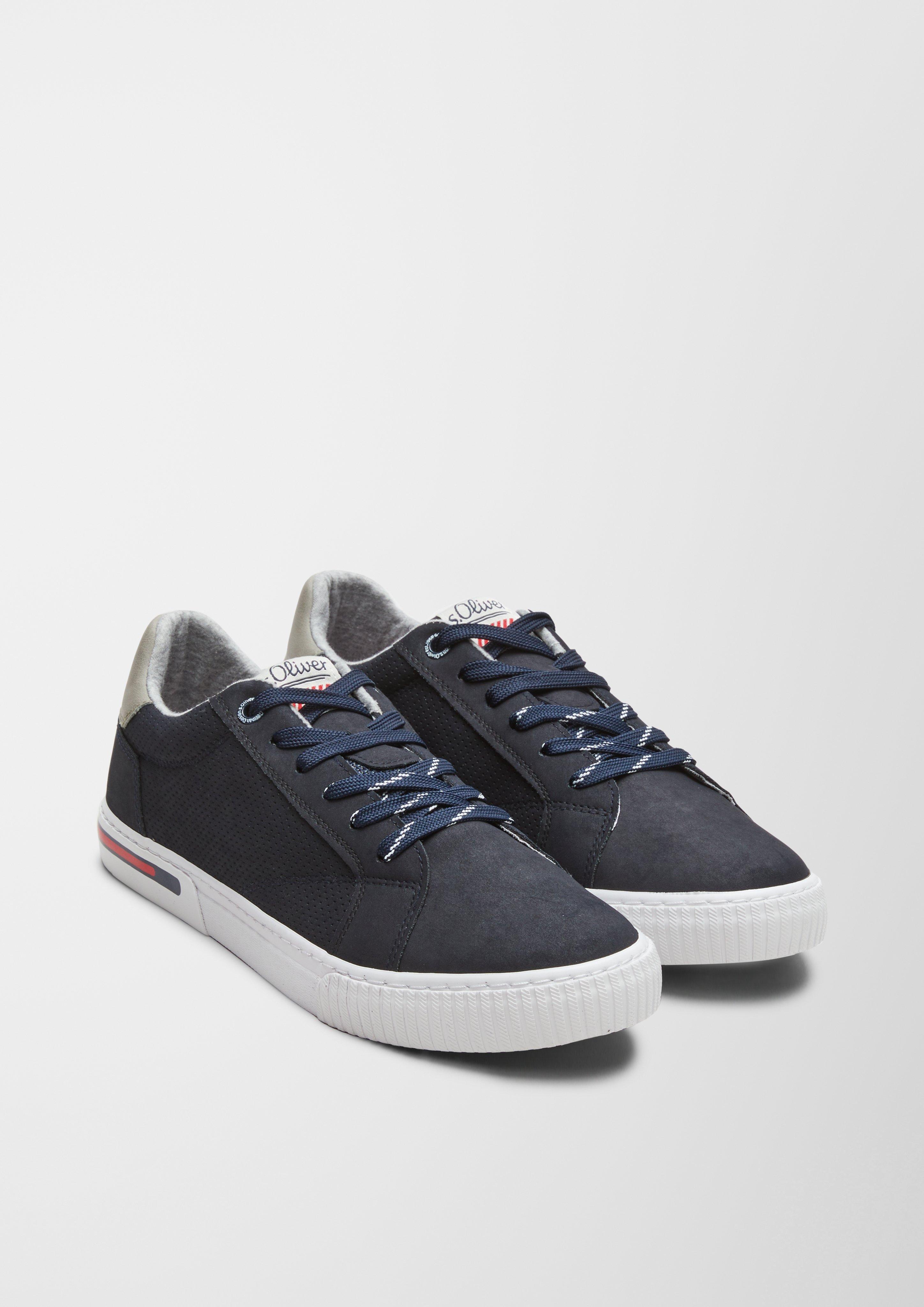 Sneaker aus Lederimitat  6007377-805