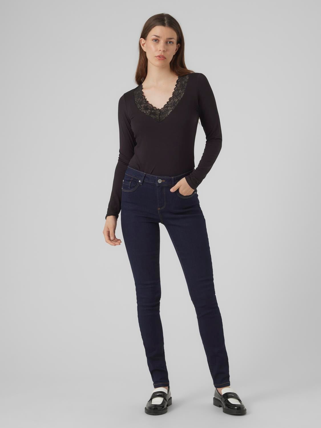 VMALIA Mid Rise Slim Fit Jeans