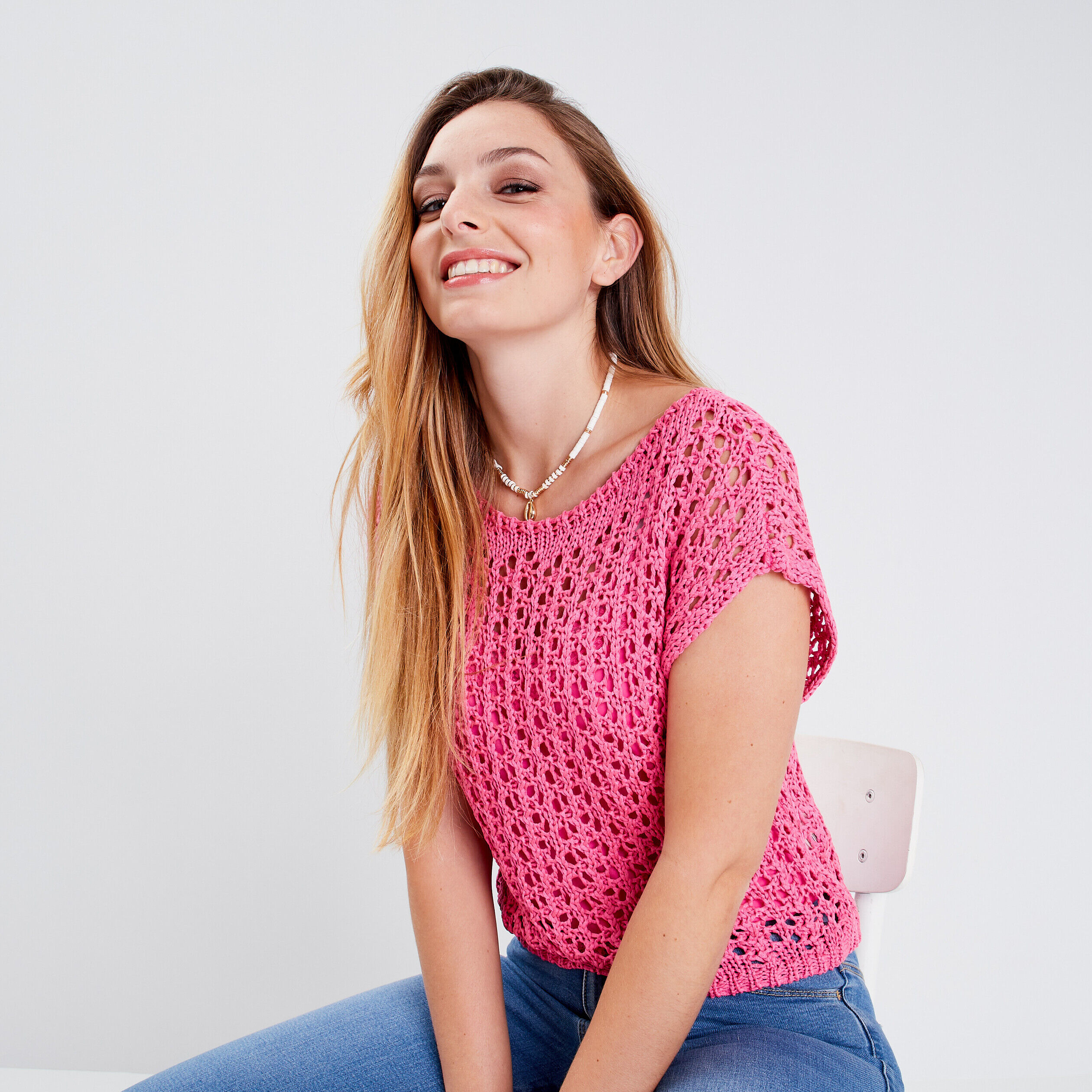 Pull manches courtes ajouré rose fluo femme | Cache Cache