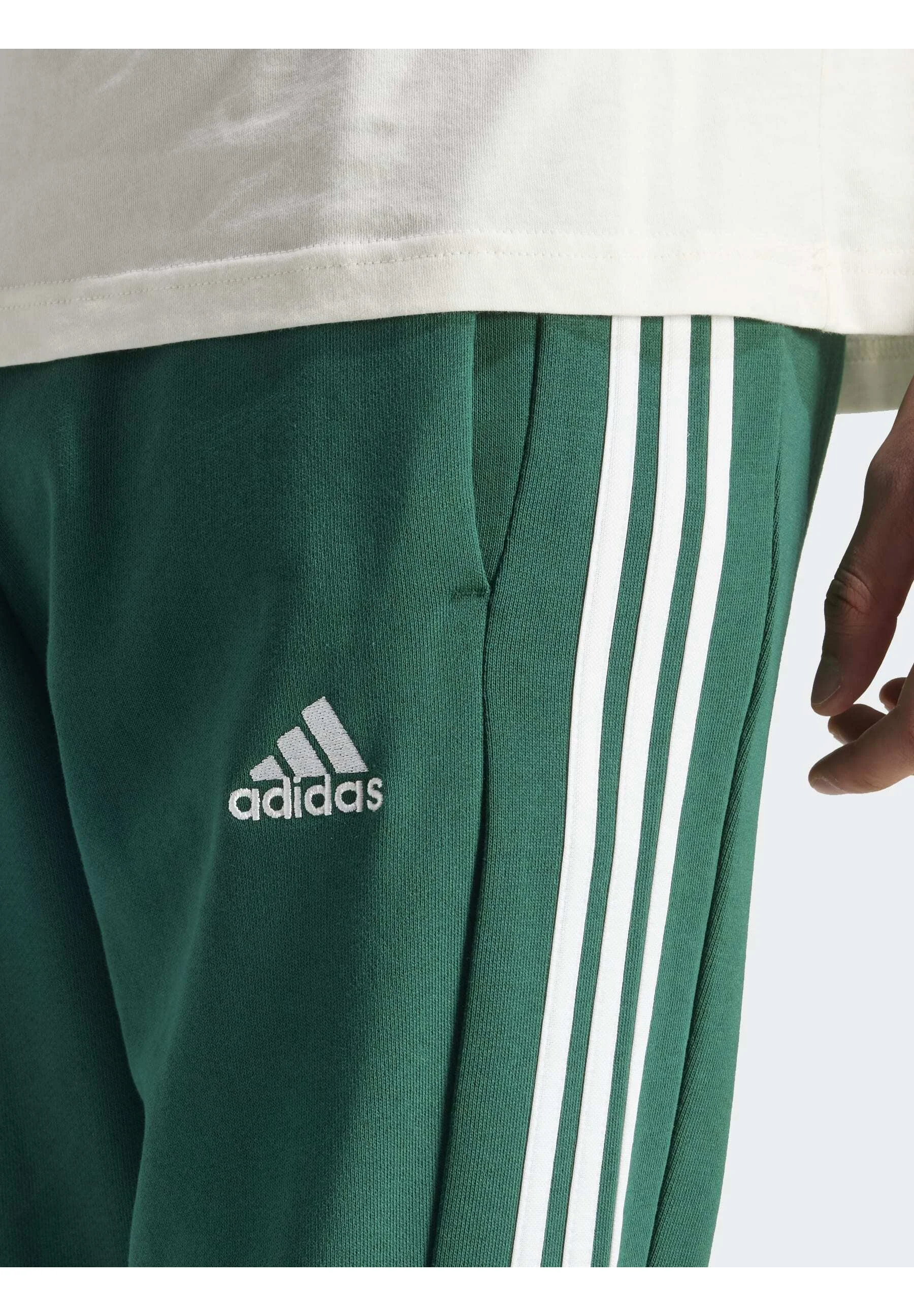 adidas Sportswear ESSENTIALS TAPERED CUFFED 3-STRIPES - Pantalón deportivo