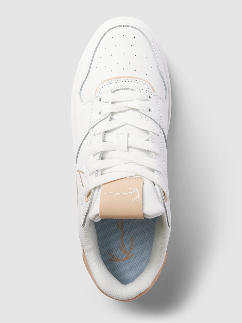 Sneaker mit Label-Details in weiss
