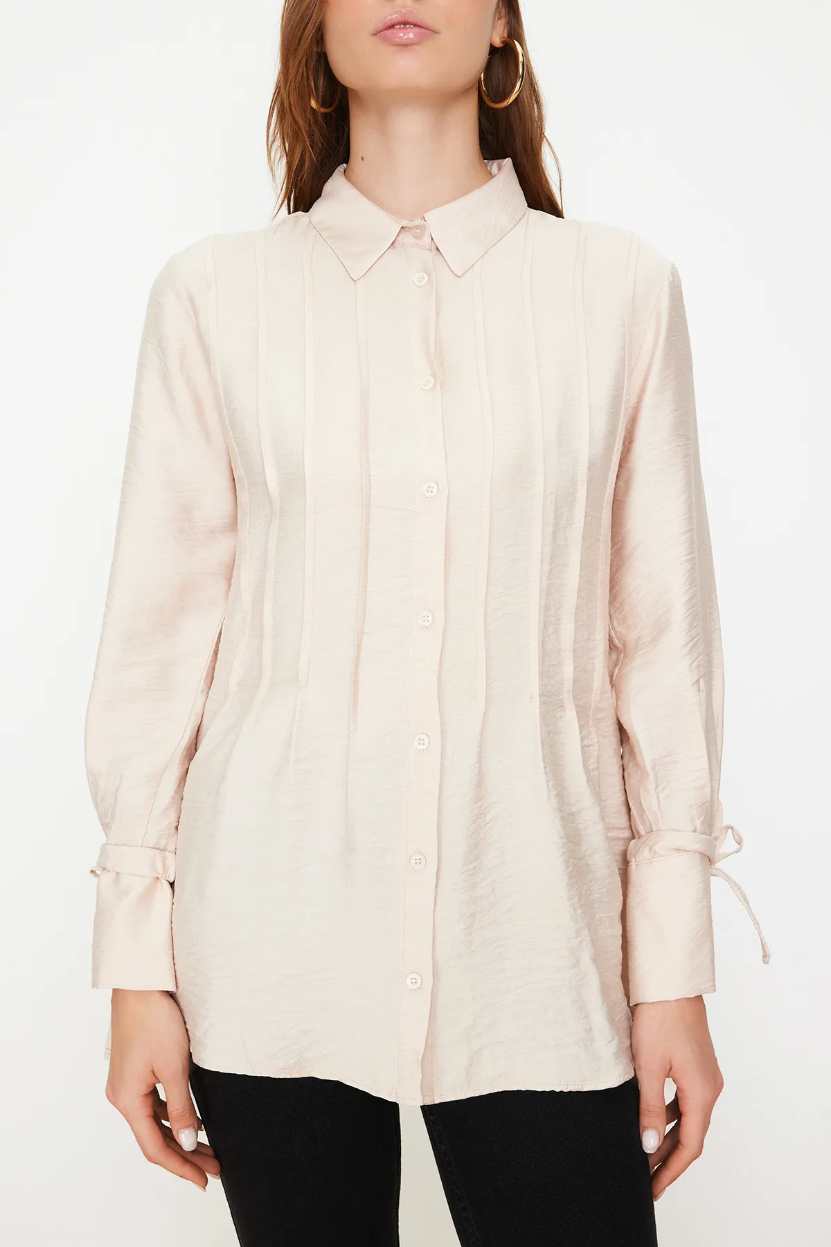 Trendyol Modest  Steinfarbenes, plissiertes Hemd mit Schnürung und detailliertem Webmuster TCTSS24TG00036