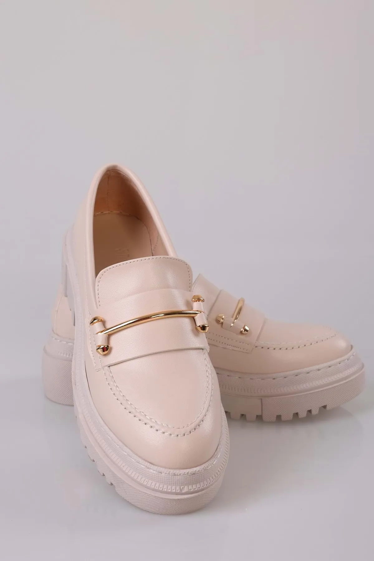 Shoeberry  Damen-Loafer „Luis Beige Skin Daily“ mit dicker Sohle und Schnalle