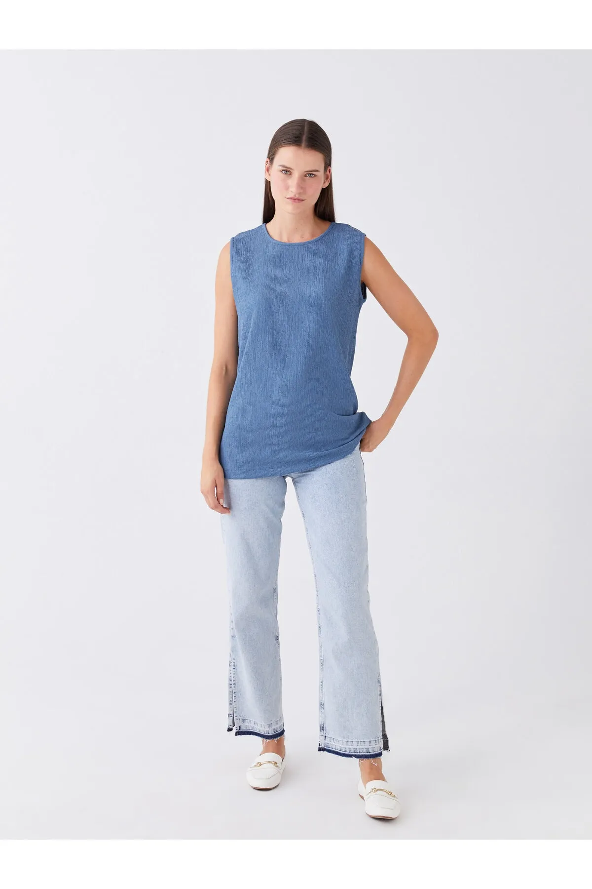 LC Waikiki  Einfarbiges Athlete-Shirt für Damen mit Rundhalsausschnitt