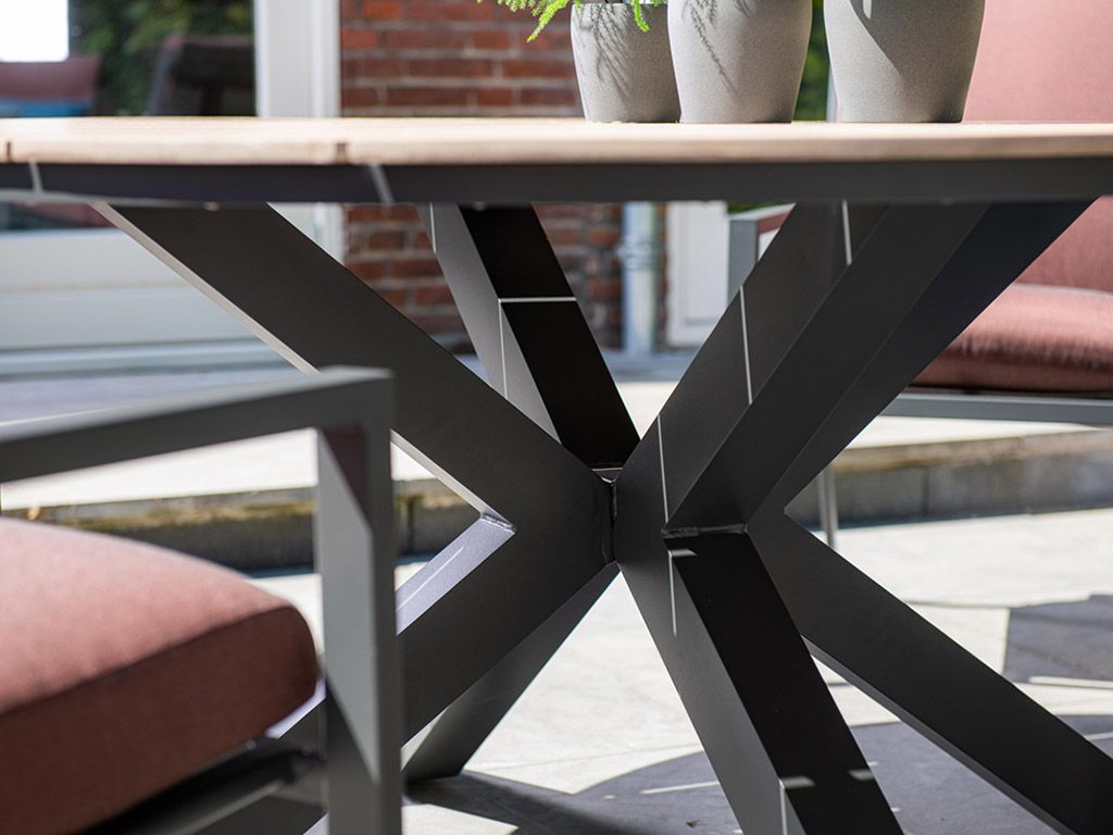 Outdoor Feelings Edson Carbon black light teak Ø 148 cm Gartentisch