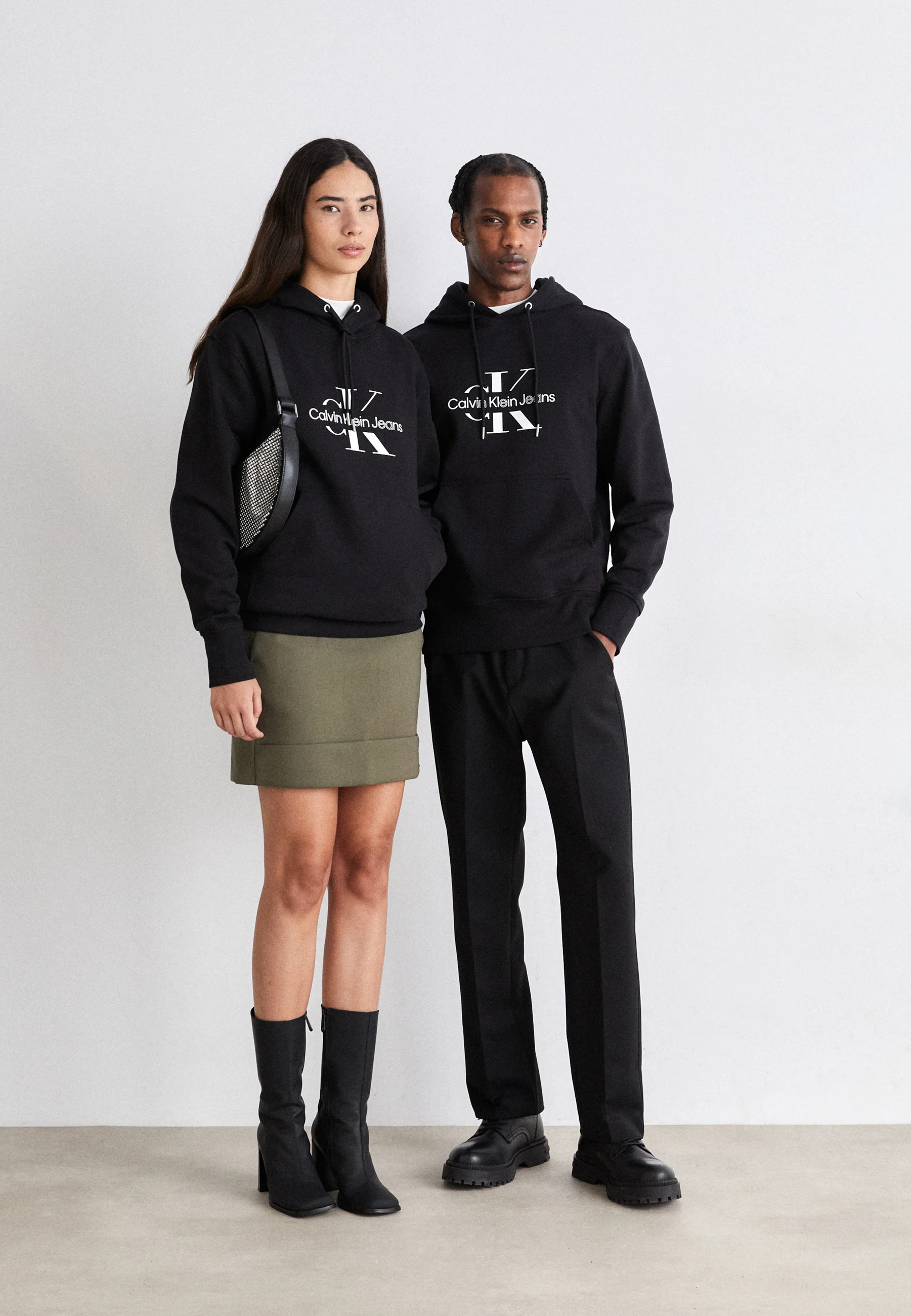 Sudadera con capucha unisex Disrupted Outline Monologist de Calvin Klein Jeans