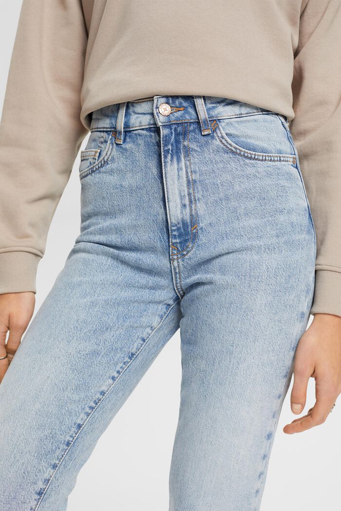 Super-High-Rise-Jeans mit ausgefranstem Saum