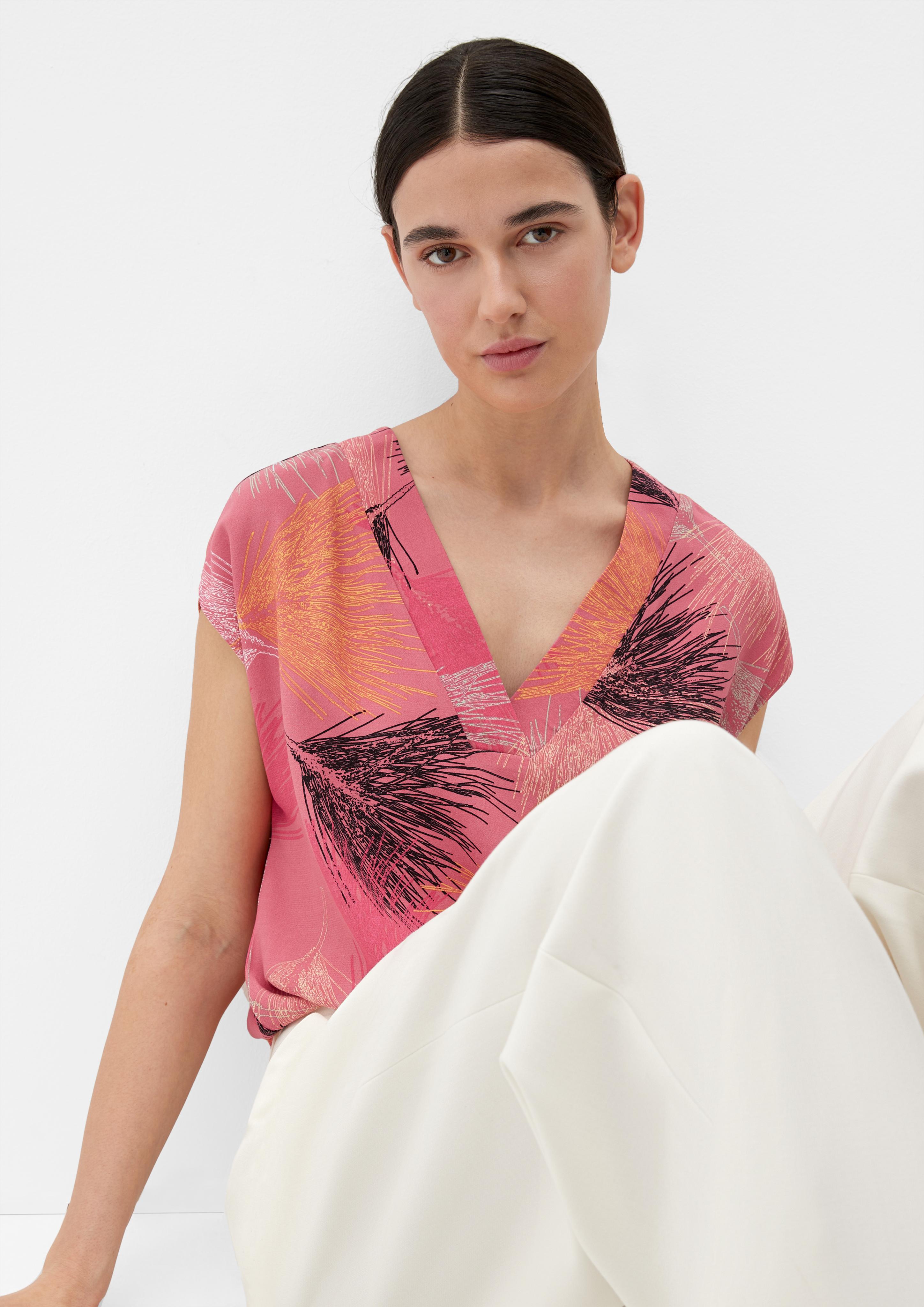 Viskosebluse mit V-Ausschnitt  2130213-20A0