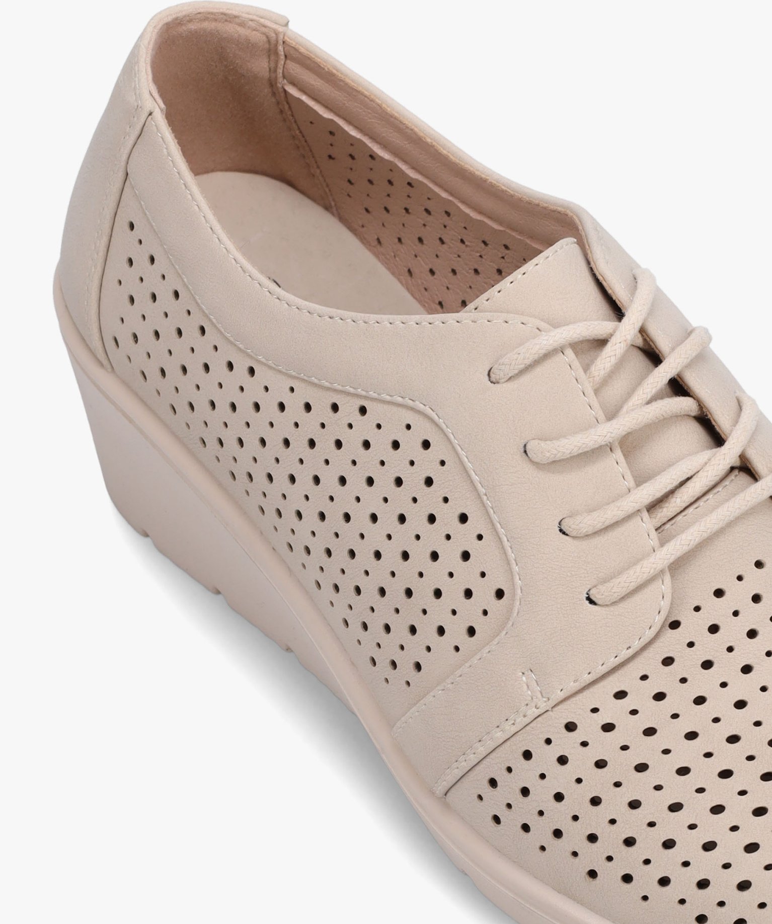 Derbies femme confort à talon dessus uni ajouré beige | GEMO