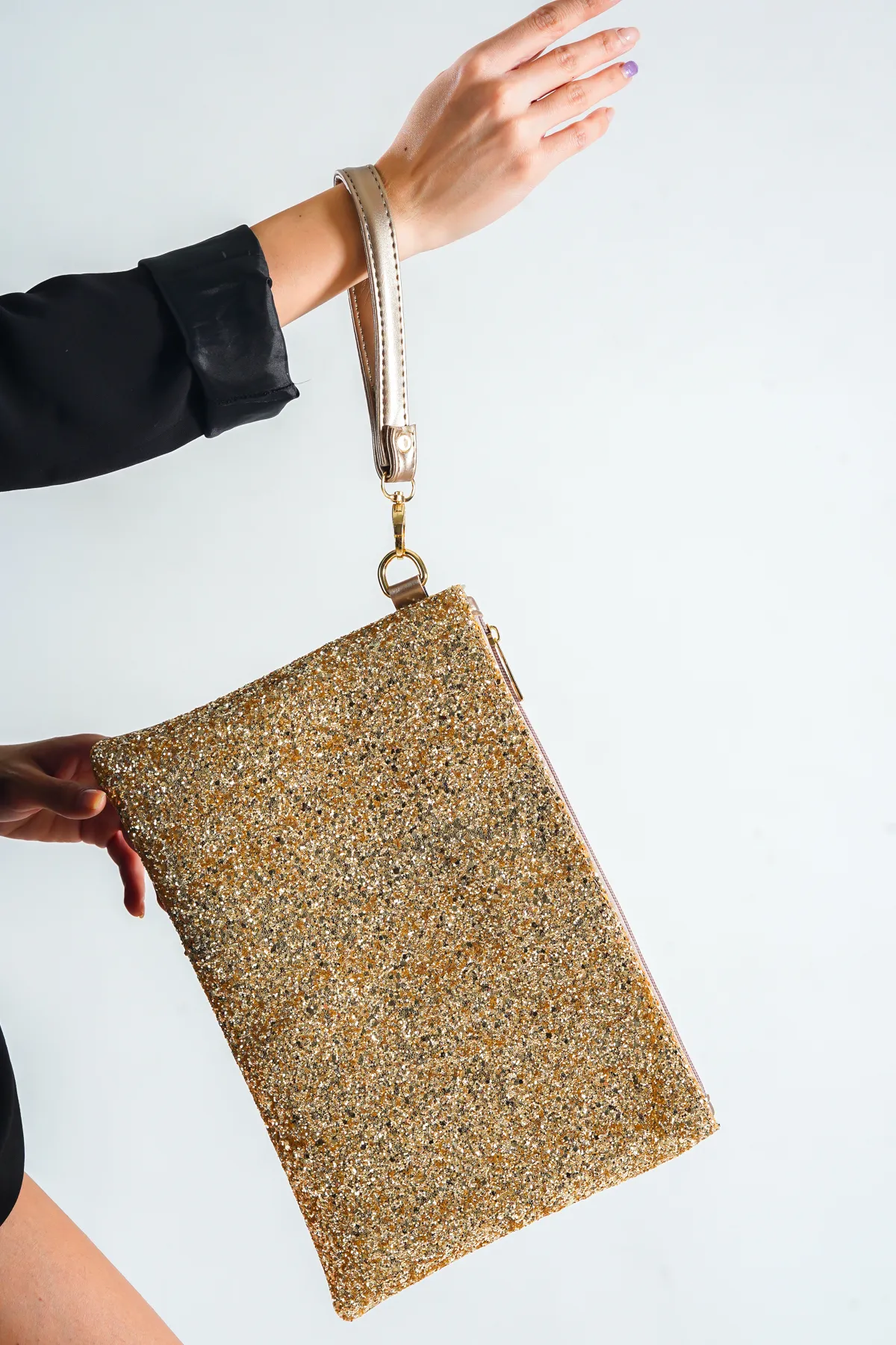 Capone Outfitters  Capone Pailletten Paris 220 Gold Damen-Clutch